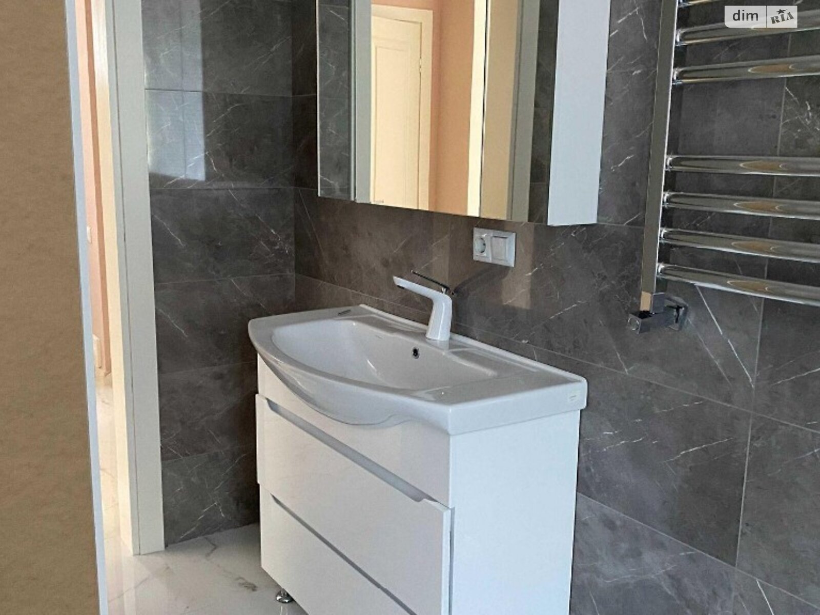 одноэтажный дом, 200 кв. м, кирпич. Продажа в Глевахе фото 1 одноэтажный дом, 200 кв. м, кирпич. Продажа в Глевахе фото 1