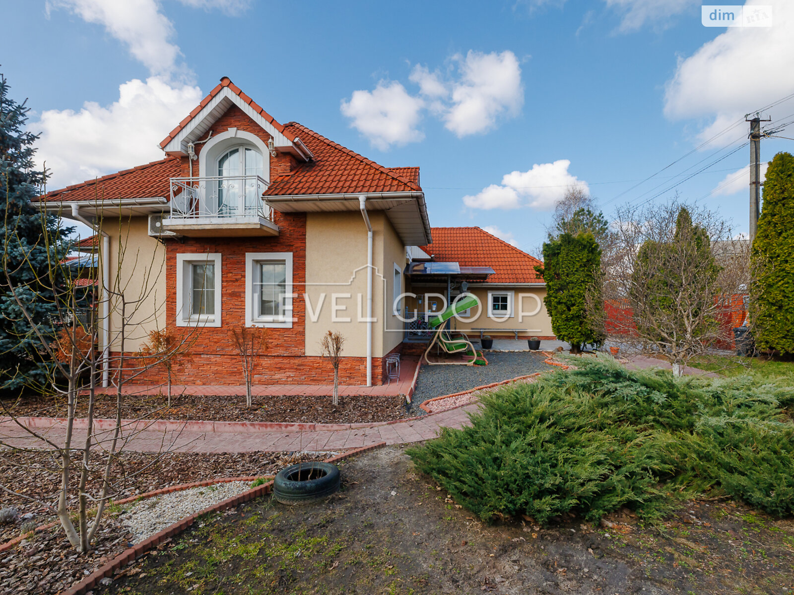 двоповерховий будинок з ремонтом, 250.6 кв. м, цегла. Продаж у Глевасі фото 1 двоповерховий будинок з ремонтом, 250.6 кв. м, цегла. Продаж у Глевасі фото 1