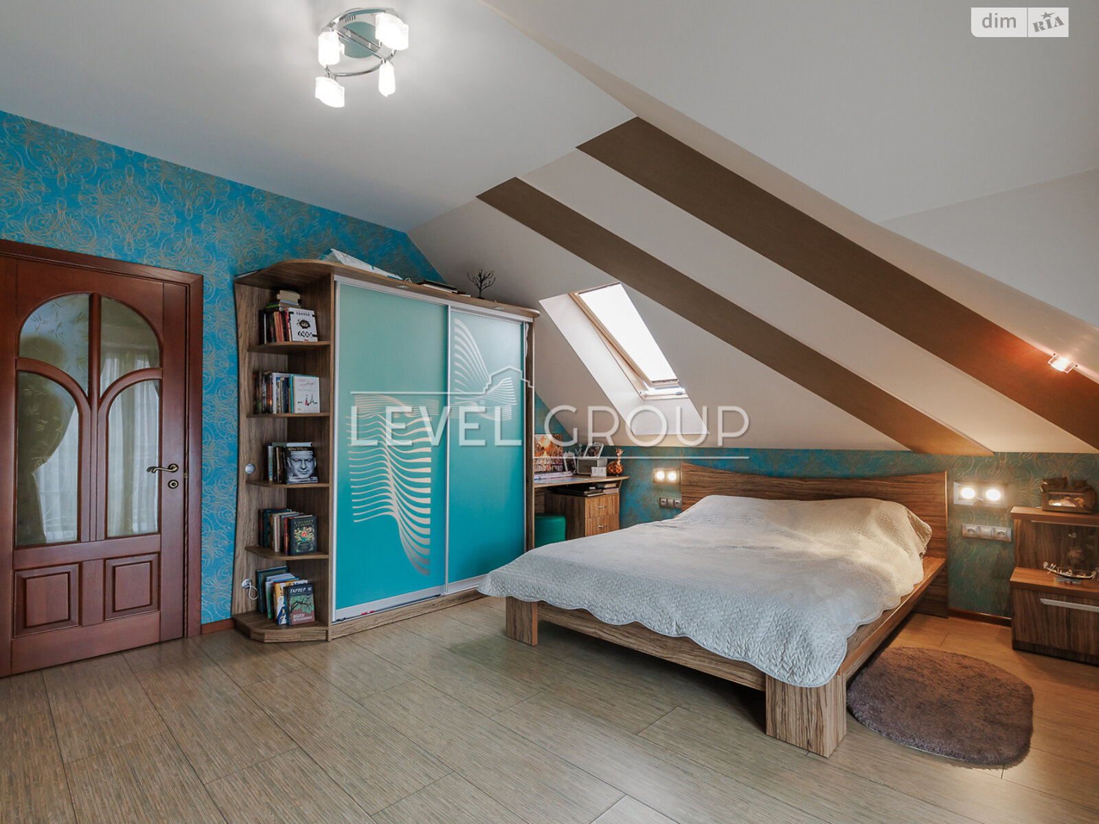 двоповерховий будинок з ремонтом, 250.6 кв. м, цегла. Продаж у Глевасі фото 1 двоповерховий будинок з ремонтом, 250.6 кв. м, цегла. Продаж у Глевасі фото 1