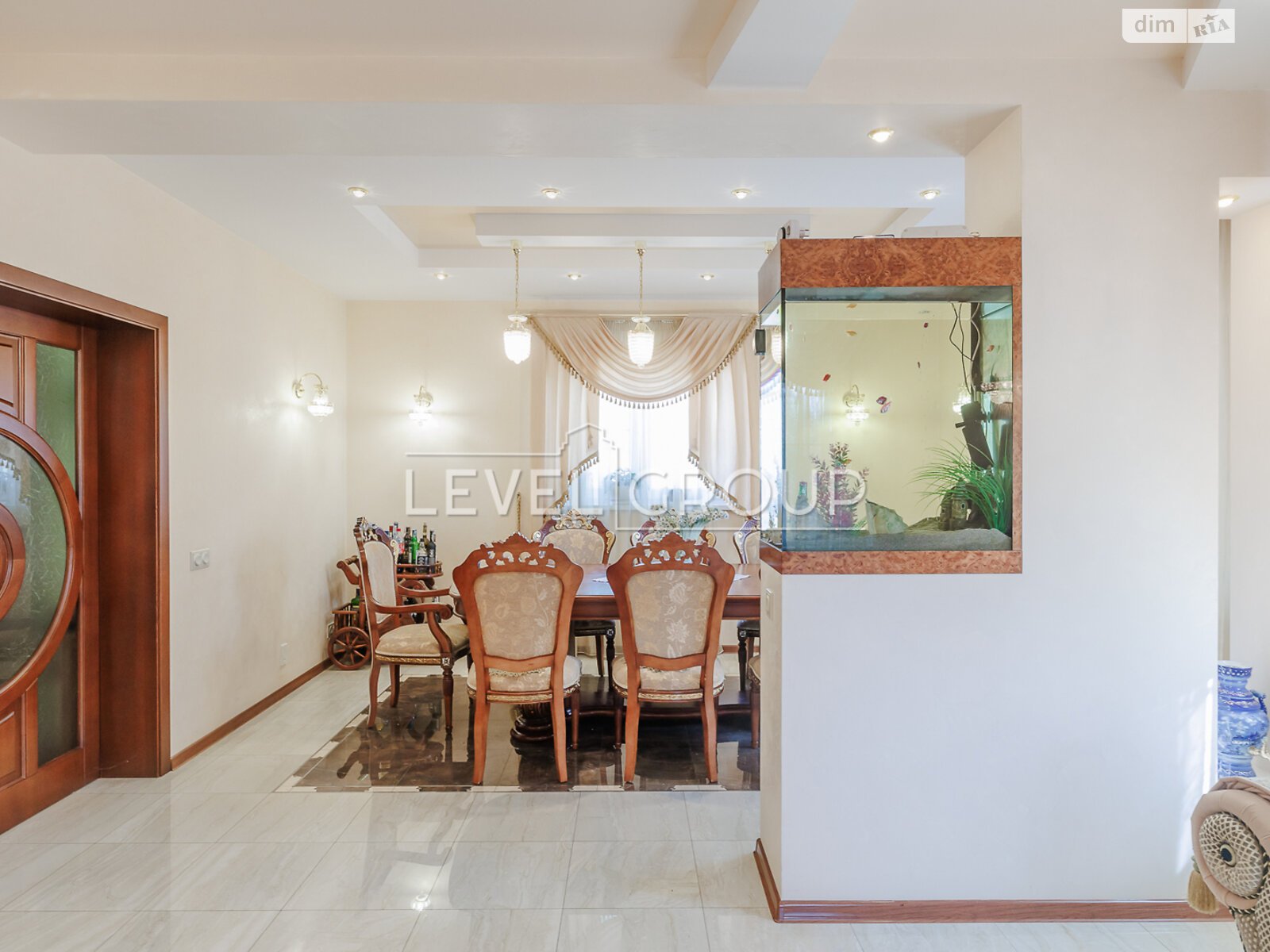 двоповерховий будинок з ремонтом, 250.6 кв. м, цегла. Продаж у Глевасі фото 1 двоповерховий будинок з ремонтом, 250.6 кв. м, цегла. Продаж у Глевасі фото 1