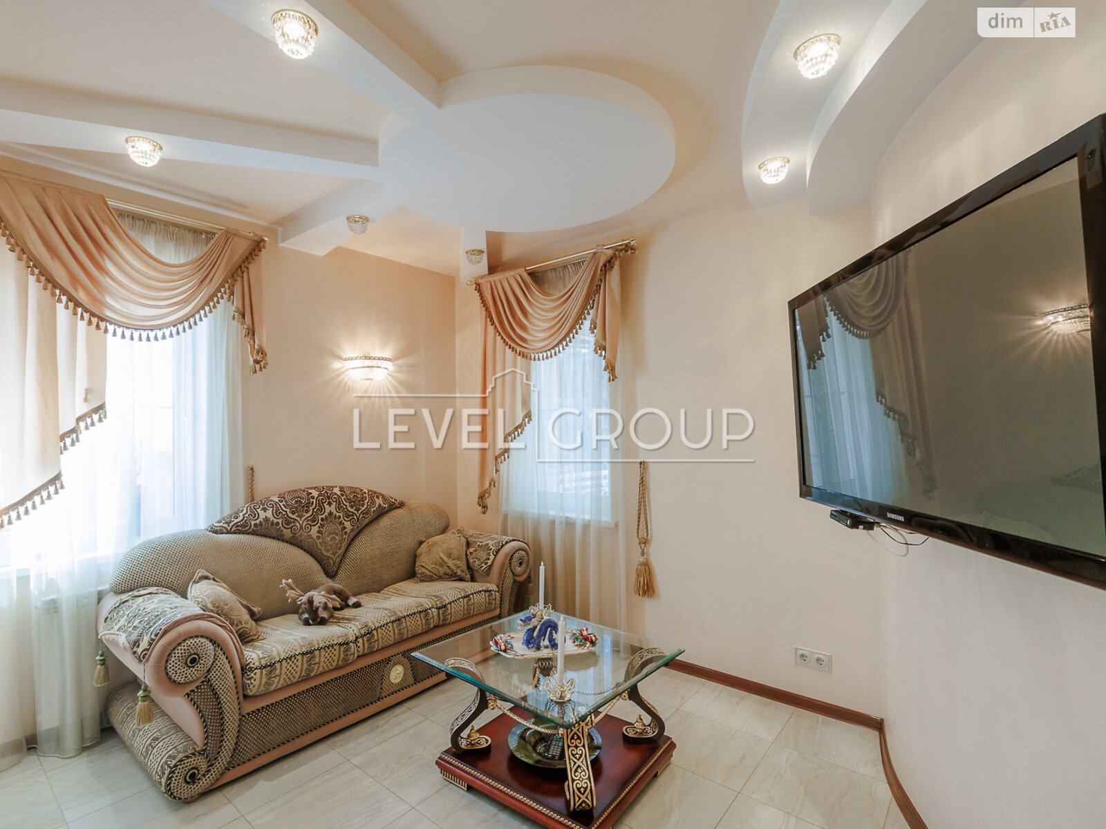 двоповерховий будинок з ремонтом, 250.6 кв. м, цегла. Продаж у Глевасі фото 1 двоповерховий будинок з ремонтом, 250.6 кв. м, цегла. Продаж у Глевасі фото 1