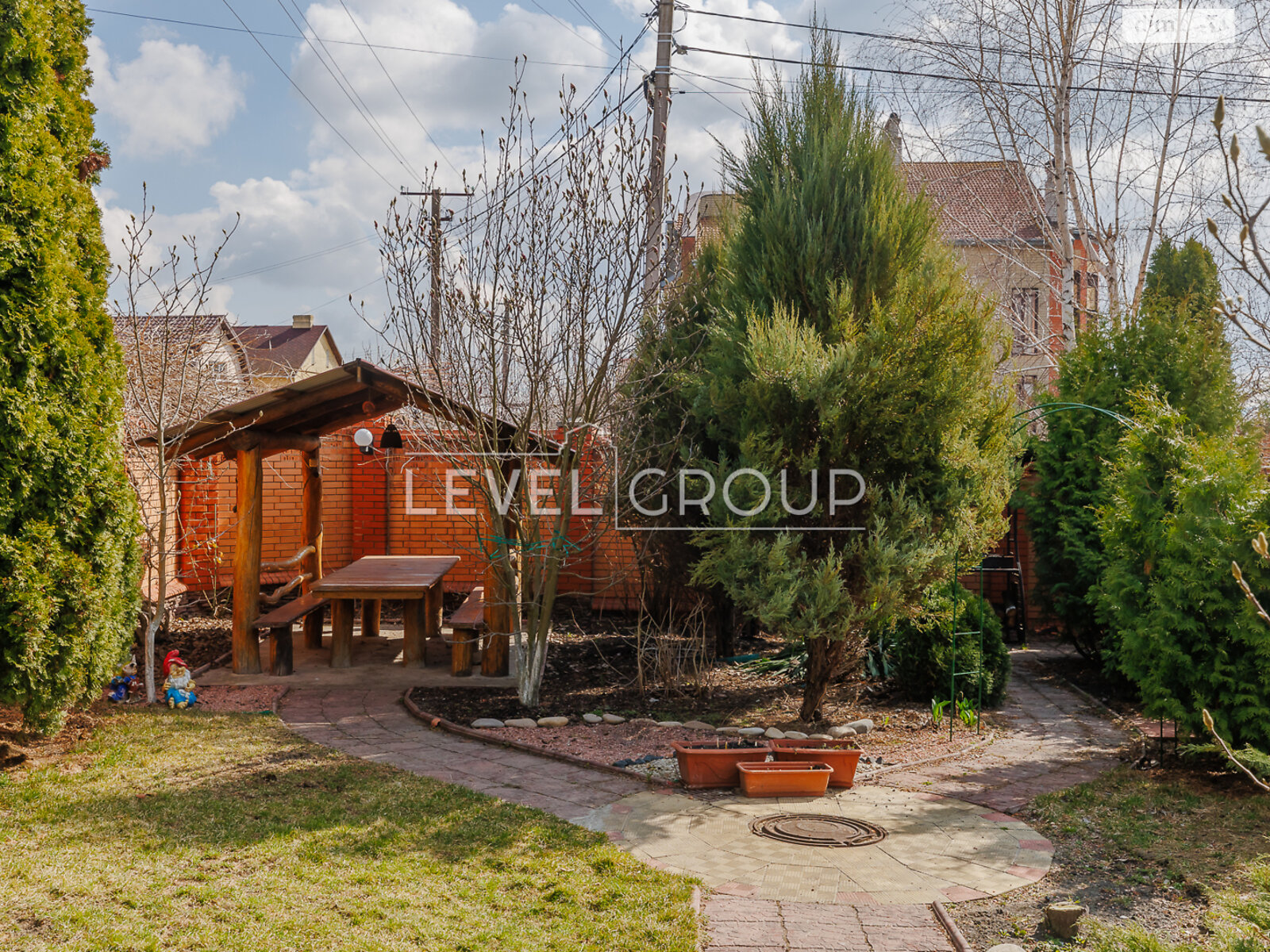 двоповерховий будинок з ремонтом, 250.6 кв. м, цегла. Продаж у Глевасі фото 1 двоповерховий будинок з ремонтом, 250.6 кв. м, цегла. Продаж у Глевасі фото 1