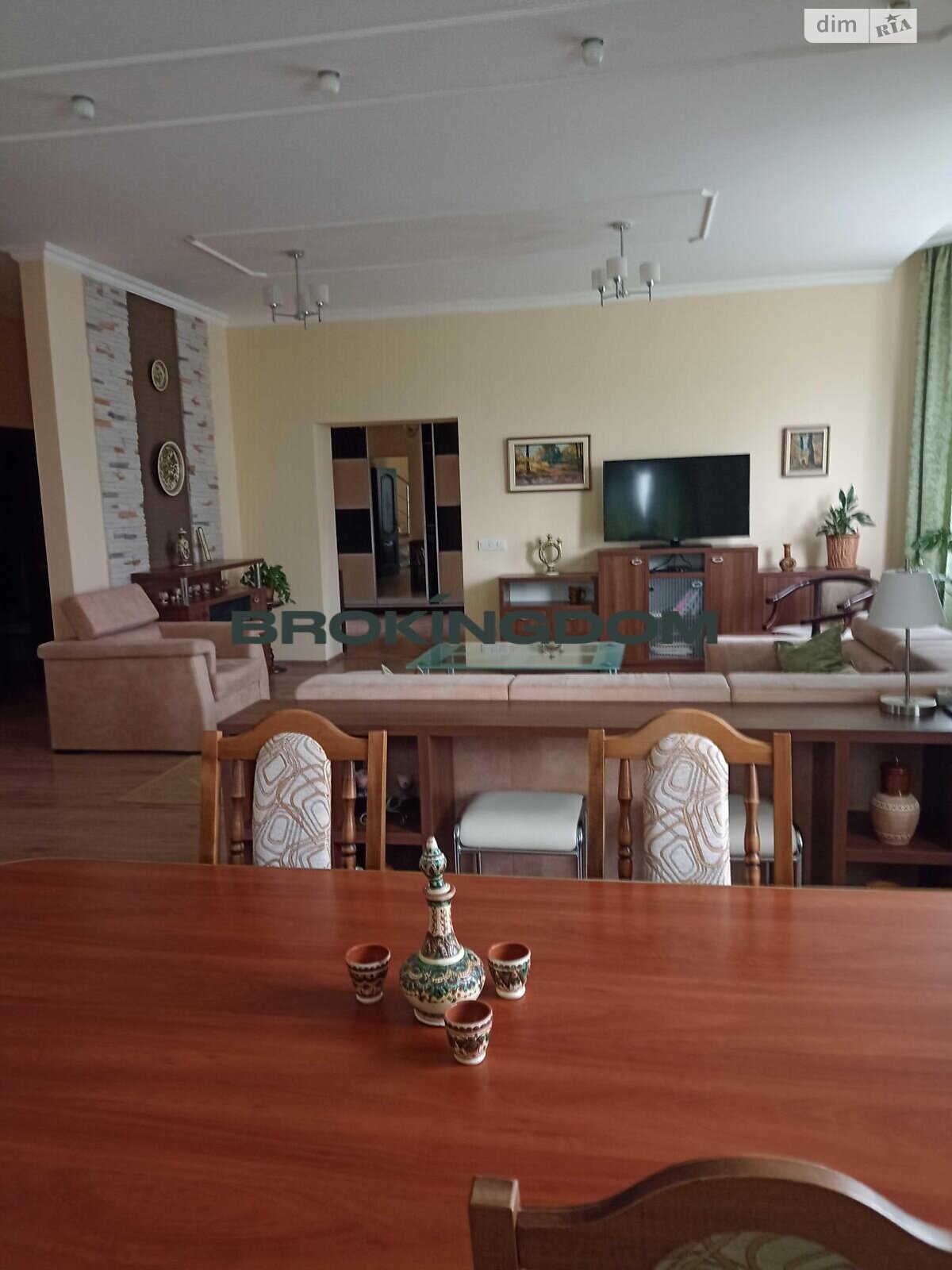 триповерховий будинок, 300 кв. м, кирпич. Продаж у Глевасі фото 1 триповерховий будинок, 300 кв. м, кирпич. Продаж у Глевасі фото 1