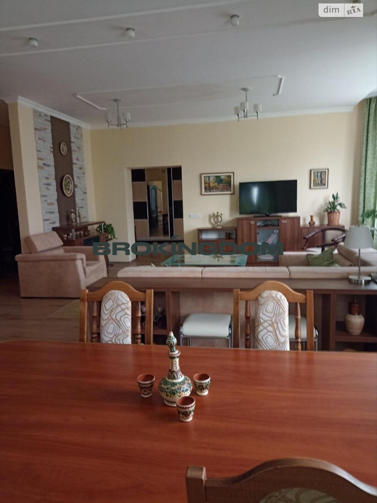 триповерховий будинок, 300 кв. м, кирпич. Продаж у Глевасі фото 1 триповерховий будинок, 300 кв. м, кирпич. Продаж у Глевасі фото 1