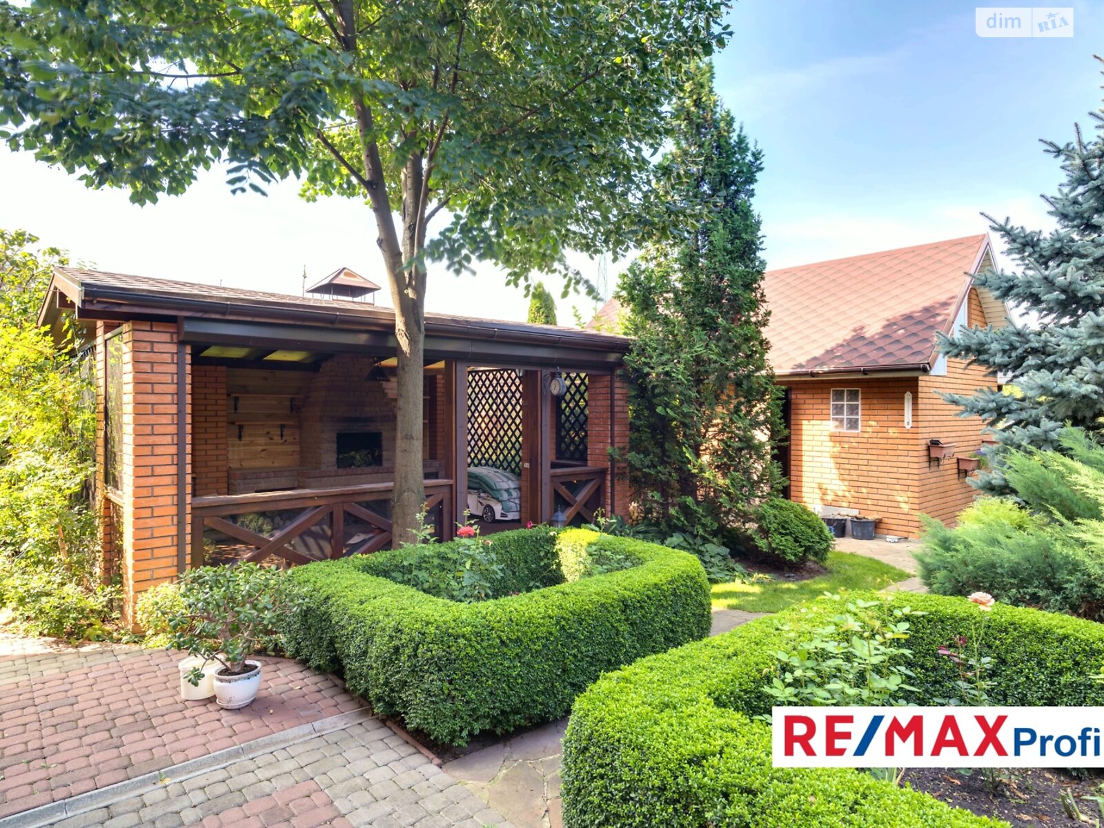 двухэтажный дом с гаражом, 450 кв. м, кирпич. Продажа в Глевахе фото 1