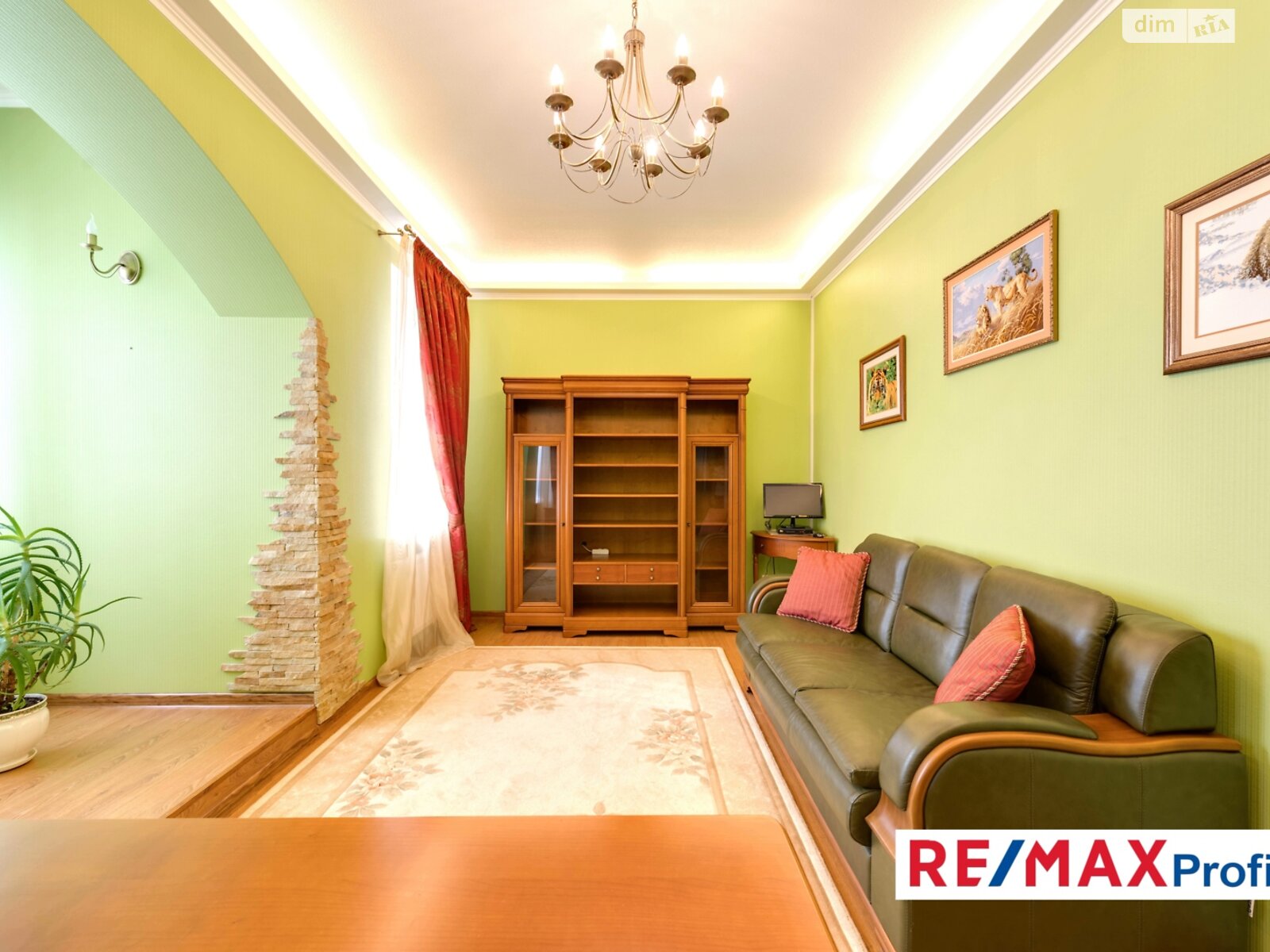 двухэтажный дом с гаражом, 450 кв. м, кирпич. Продажа в Глевахе фото 1