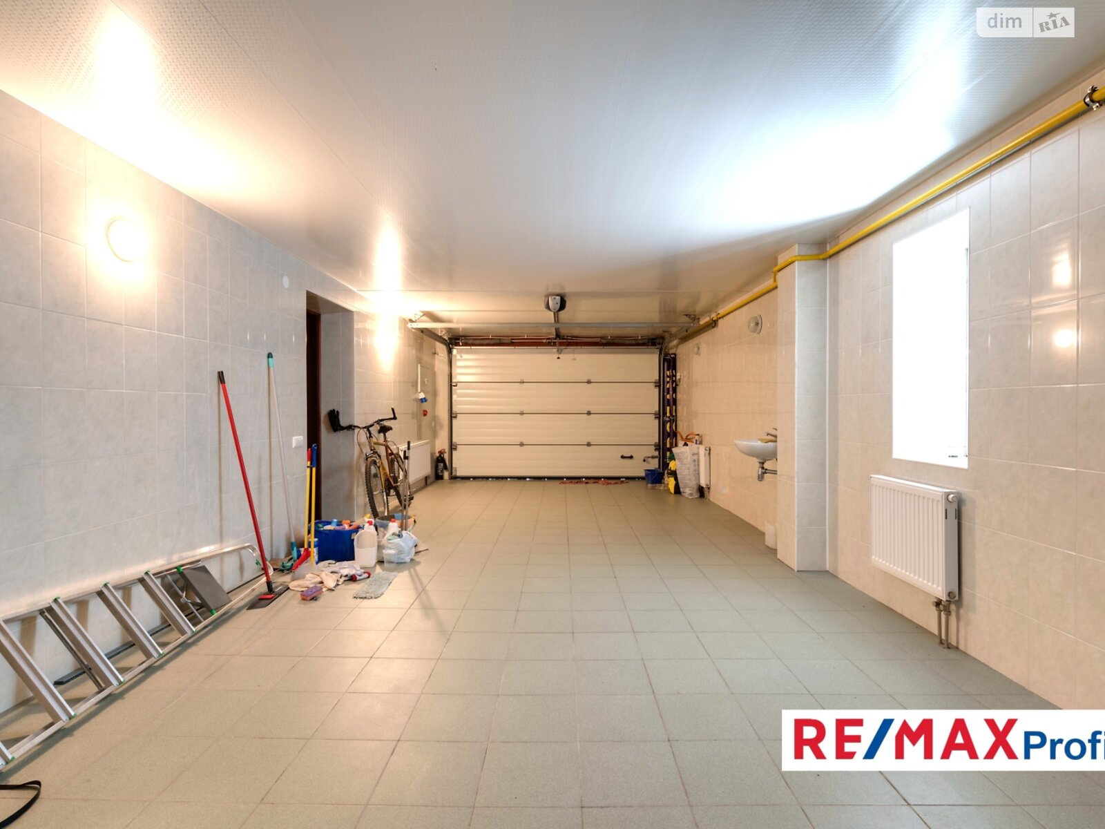 двухэтажный дом с гаражом, 450 кв. м, кирпич. Продажа в Глевахе фото 1