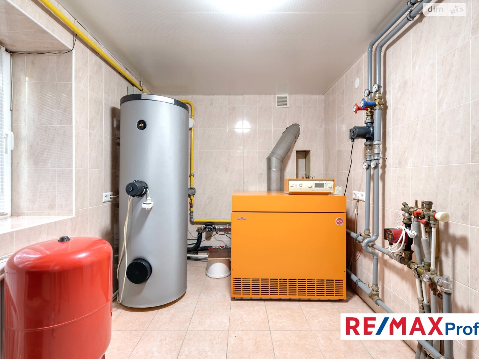 двухэтажный дом с гаражом, 450 кв. м, кирпич. Продажа в Глевахе фото 1