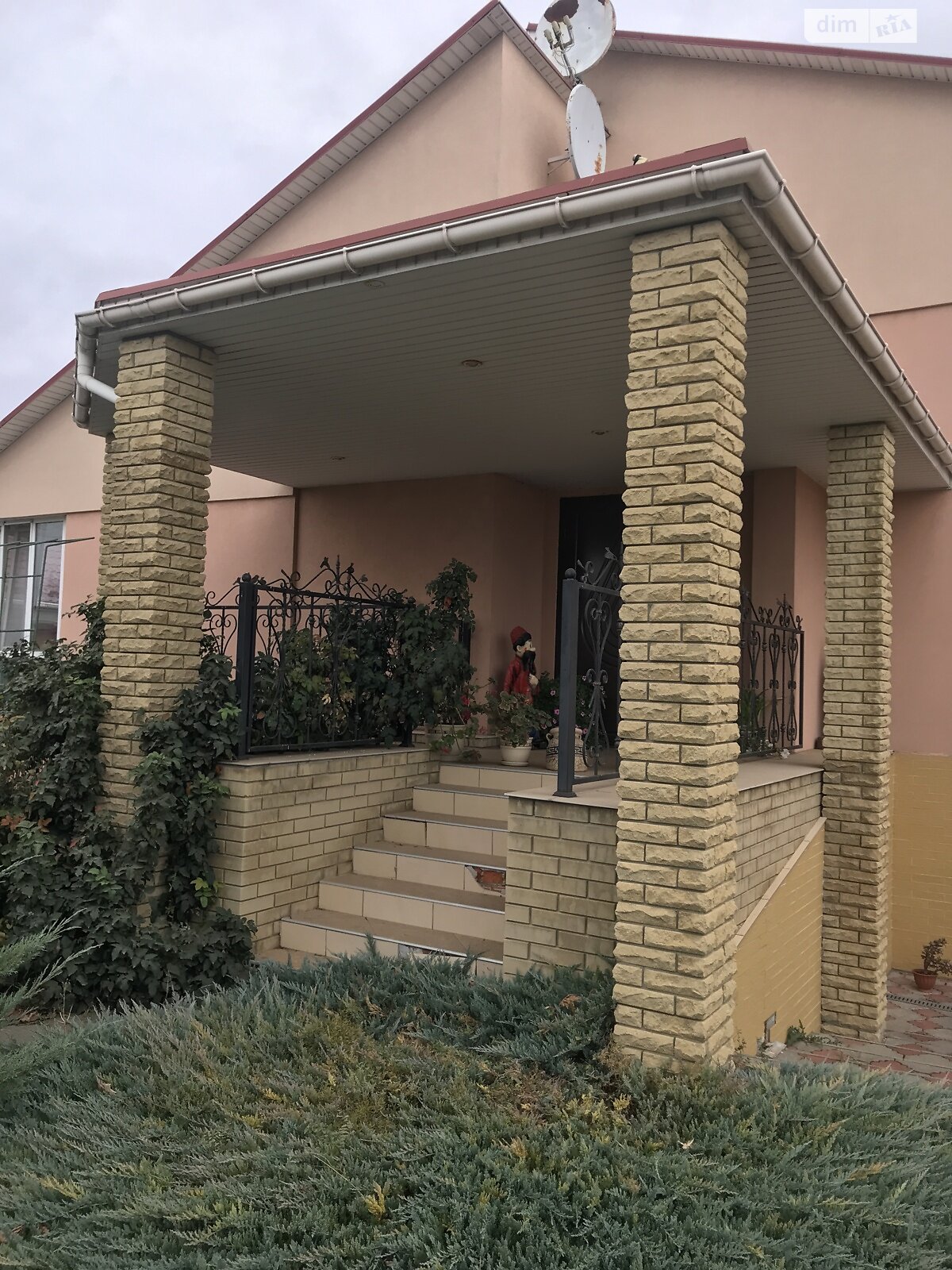 двухэтажный дом с гаражом, 120 кв. м, кирпич. Продажа в Глобине фото 1 двухэтажный дом с гаражом, 120 кв. м, кирпич. Продажа в Глобине фото 1