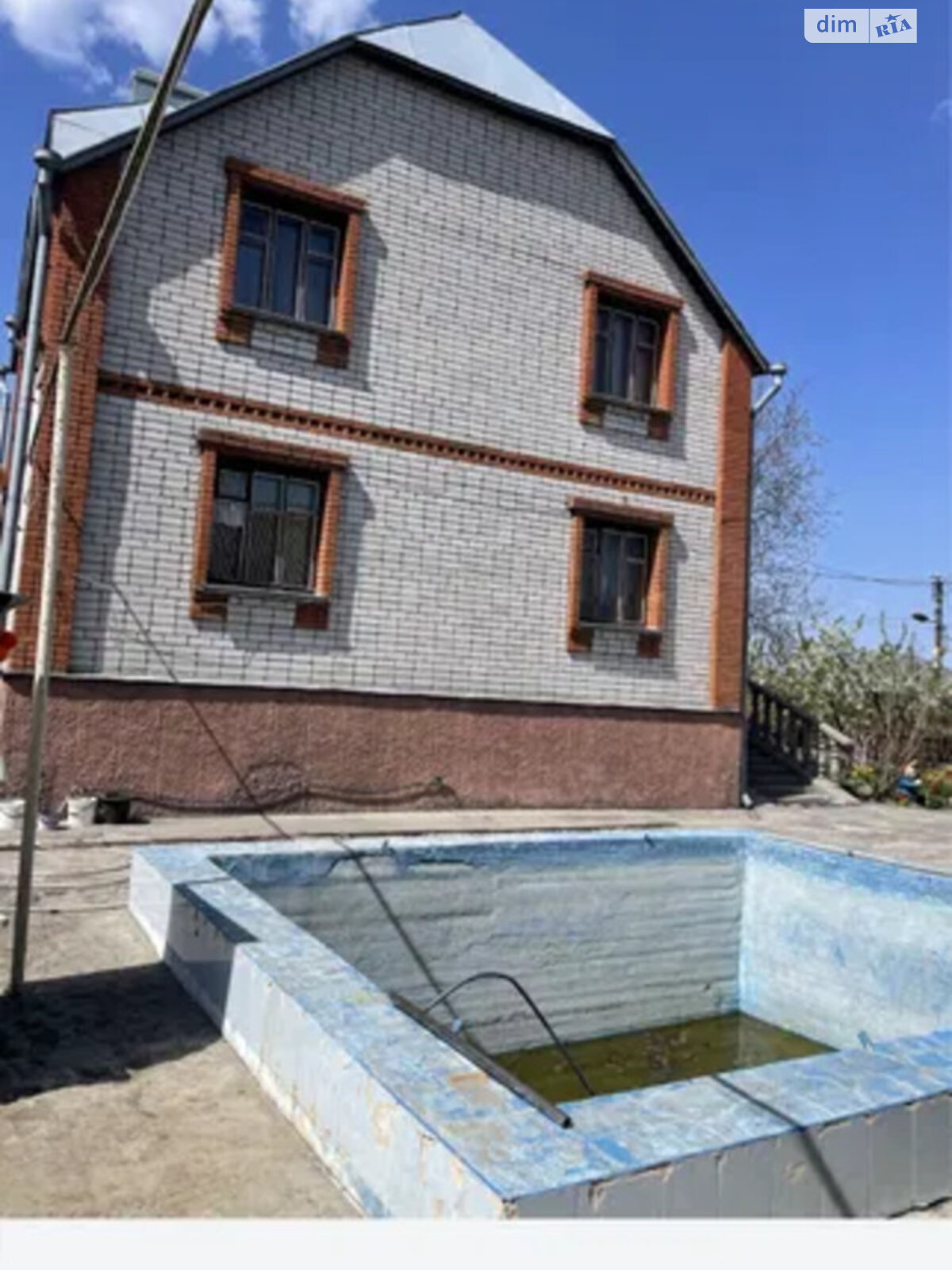 триповерховий будинок з опаленням, 270 кв. м, цегла. Продаж у Глобиному фото 1