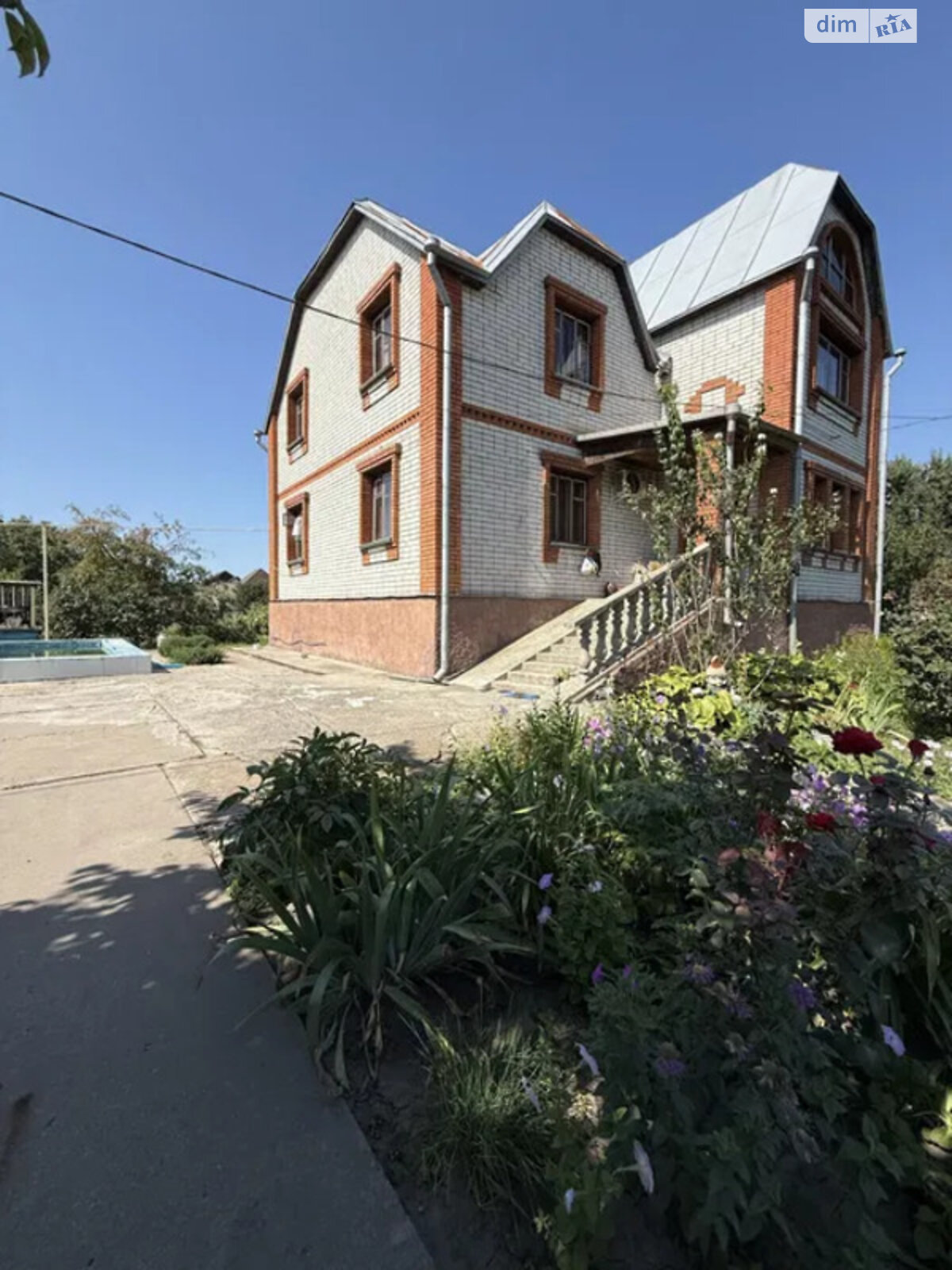 триповерховий будинок з опаленням, 270 кв. м, цегла. Продаж у Глобиному фото 1