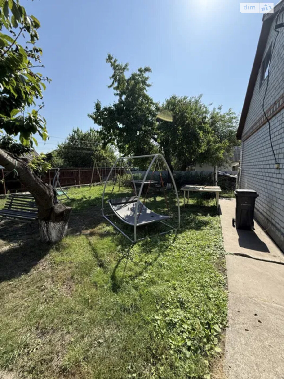 триповерховий будинок з опаленням, 270 кв. м, цегла. Продаж у Глобиному фото 1