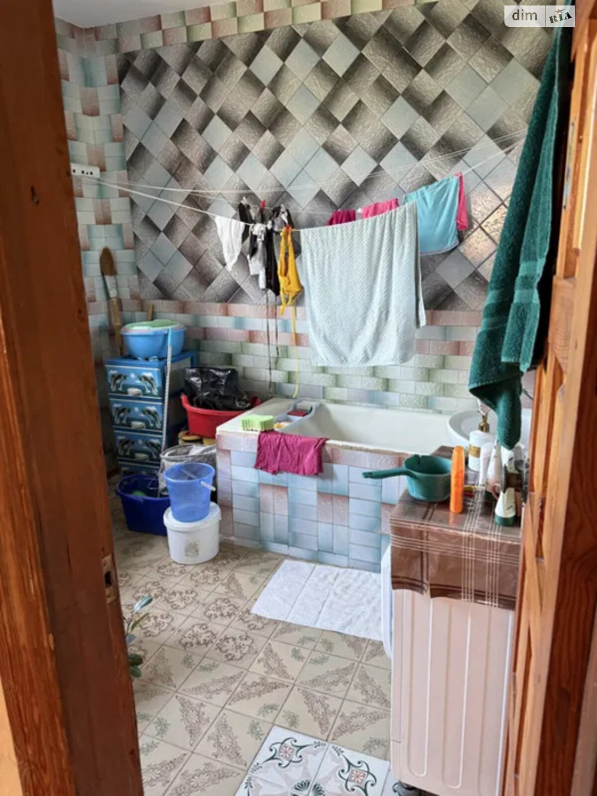 триповерховий будинок з опаленням, 270 кв. м, цегла. Продаж у Глобиному фото 1