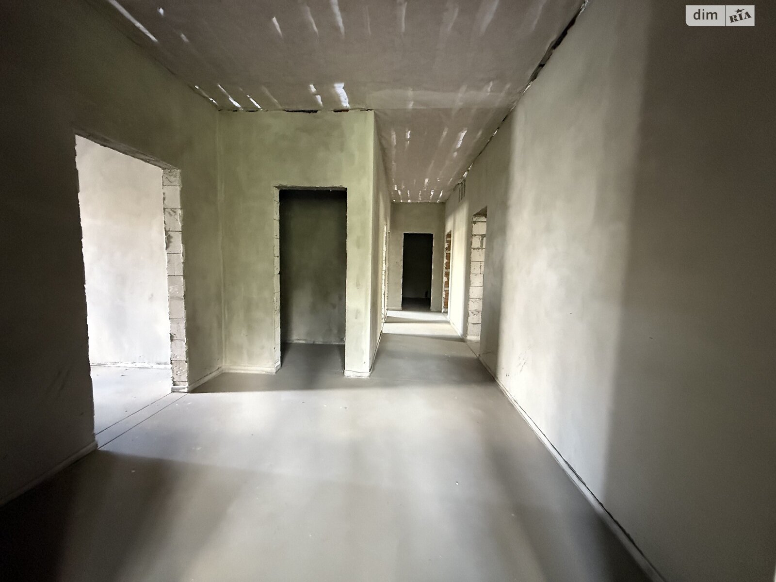 одноэтажный дом с гаражом, 200 кв. м, ракушечник (ракушняк). Продажа в Глубочице фото 1 одноэтажный дом с гаражом, 200 кв. м, ракушечник (ракушняк). Продажа в Глубочице фото 1