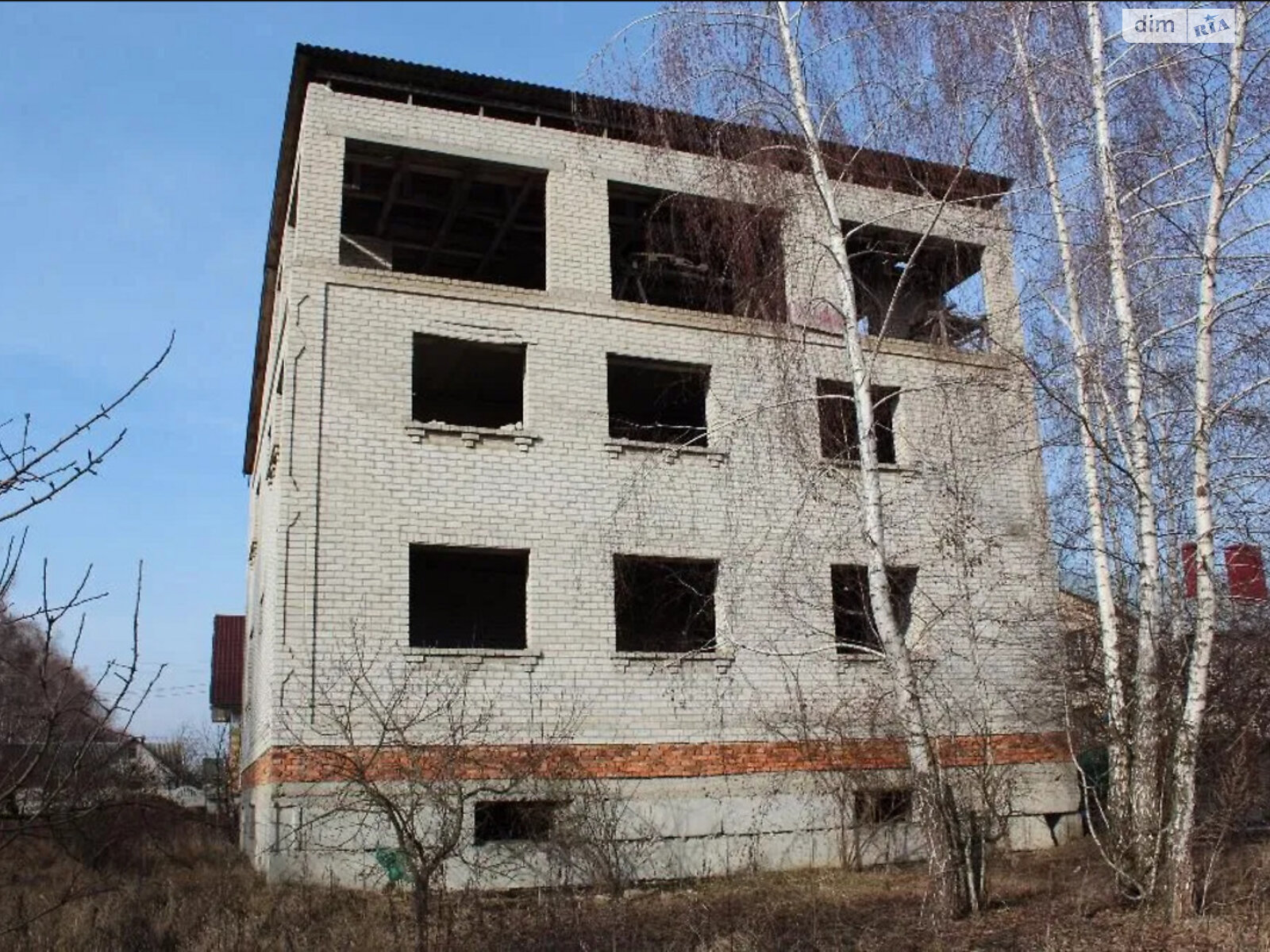 трехэтажный дом, 350 кв. м, кирпич. Продажа в Глубочице фото 1 трехэтажный дом, 350 кв. м, кирпич. Продажа в Глубочице фото 1