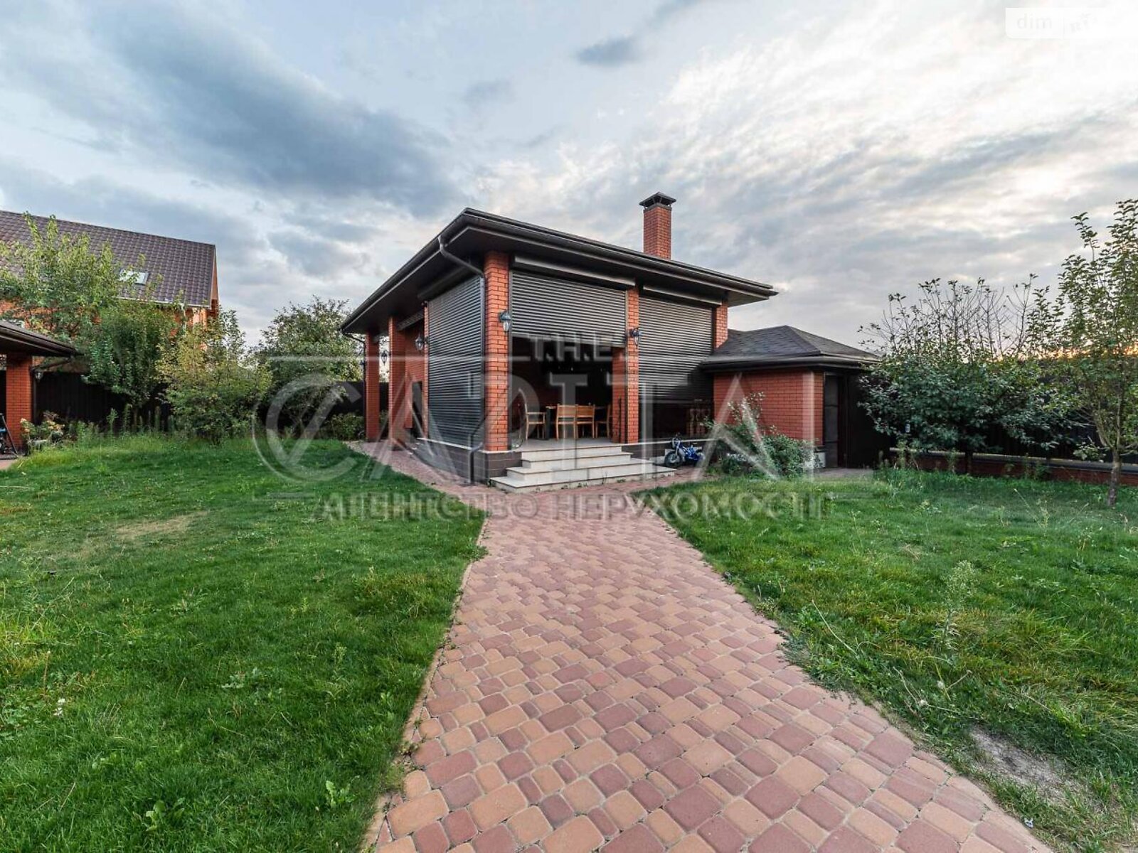 одноэтажный дом с отоплением, 229.9 кв. м, кирпич. Продажа в Гнатовке фото 1