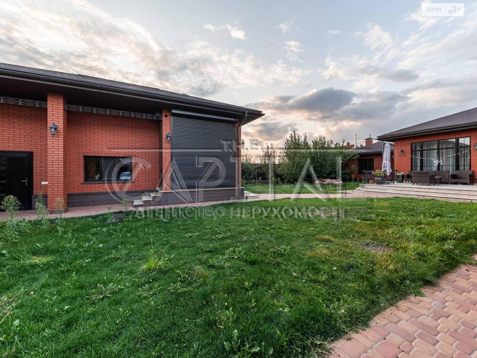 одноэтажный дом с отоплением, 229.9 кв. м, кирпич. Продажа в Гнатовке фото 1