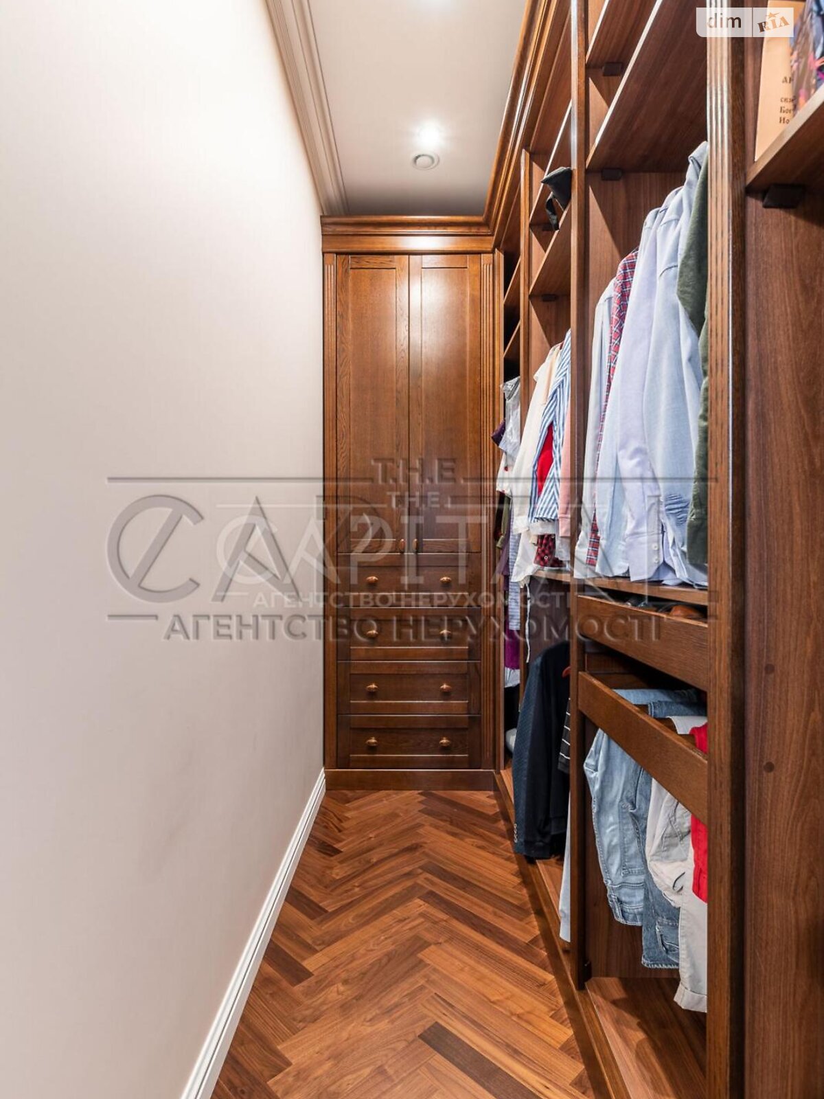 одноэтажный дом с отоплением, 229.9 кв. м, кирпич. Продажа в Гнатовке фото 1