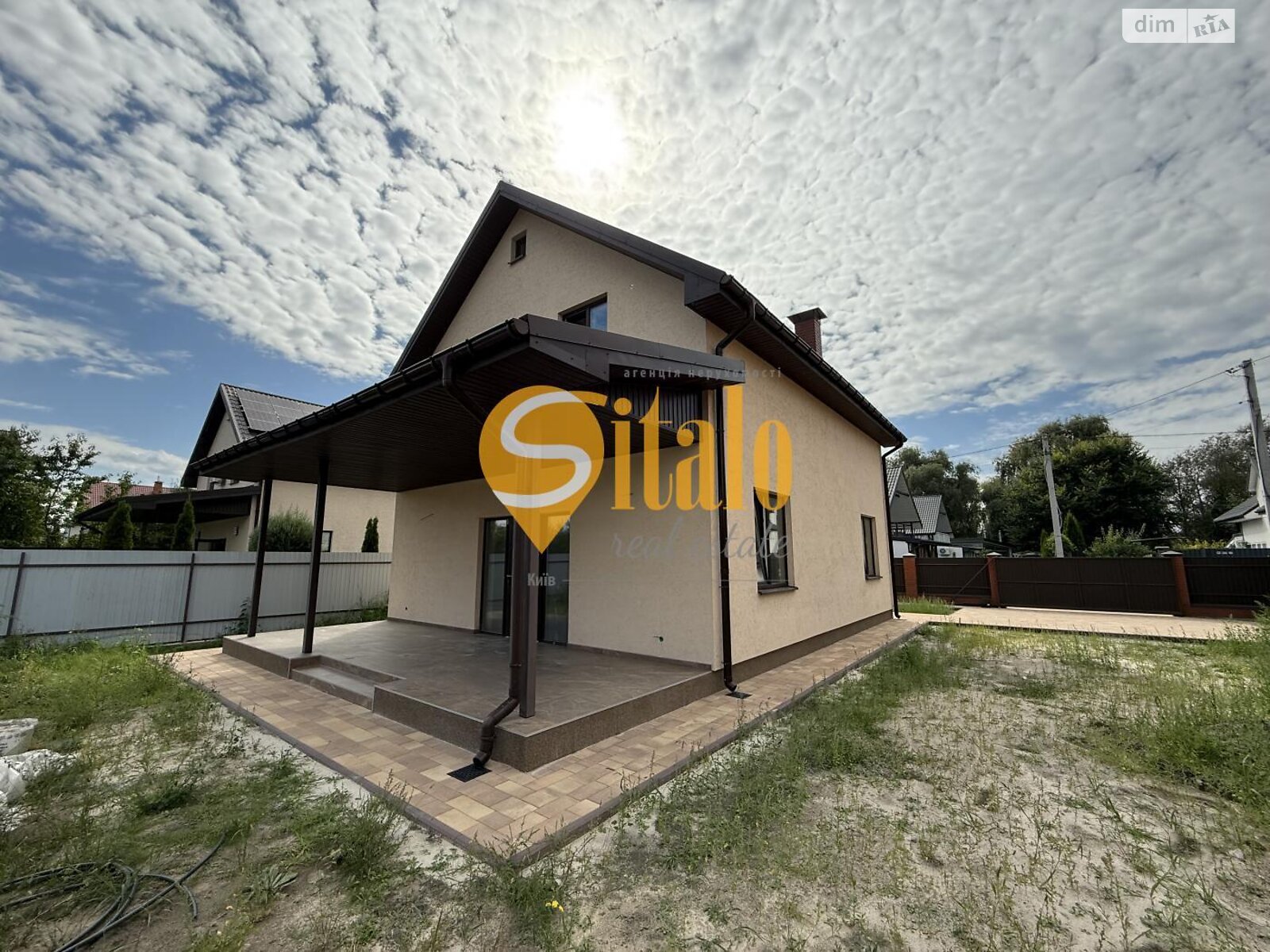 двухэтажный дом с балконом, 140 кв. м, кирпич. Продажа в Гнедине фото 1