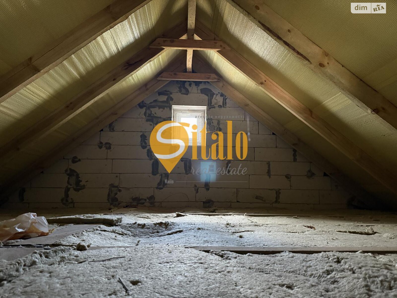 двухэтажный дом с балконом, 140 кв. м, кирпич. Продажа в Гнедине фото 1