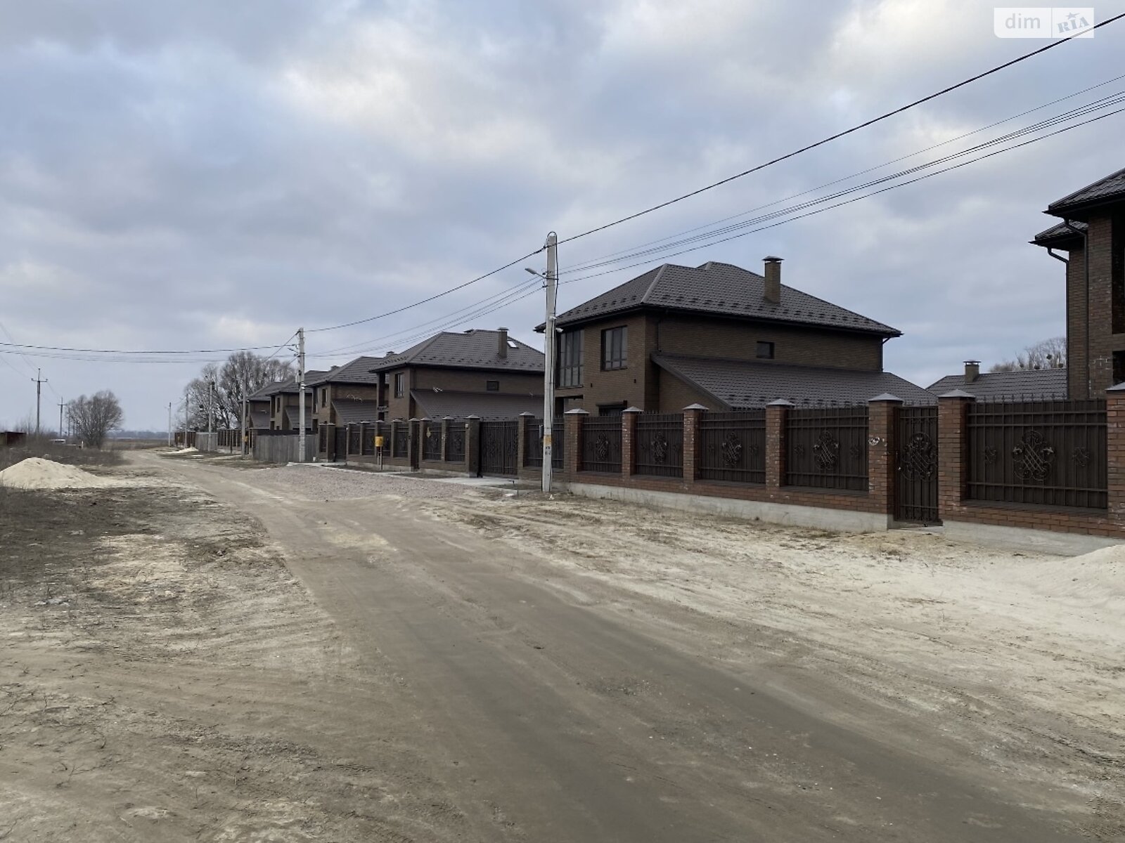двоповерховий будинок з гаражем, 210 кв. м, цегла. Продаж у Гнідині фото 1 двоповерховий будинок з гаражем, 210 кв. м, цегла. Продаж у Гнідині фото 1