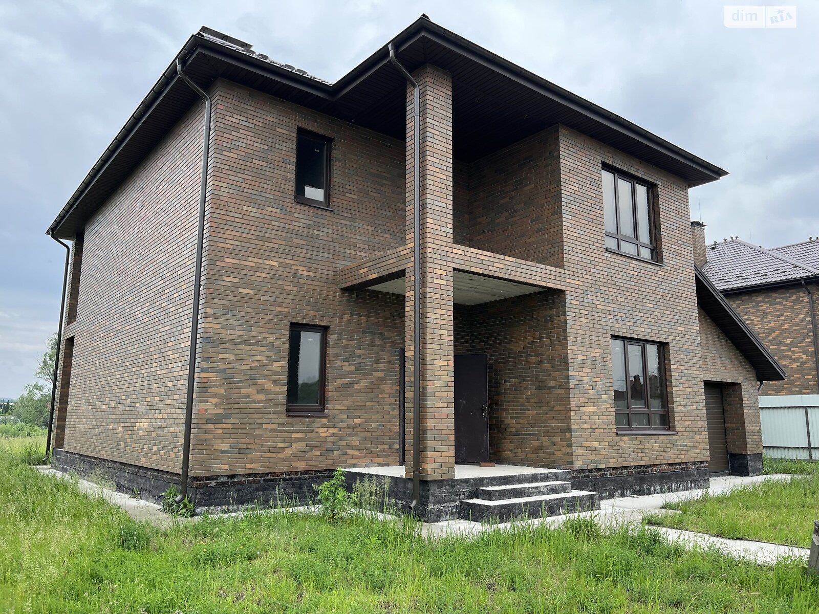 двоповерховий будинок з гаражем, 210 кв. м, цегла. Продаж у Гнідині фото 1 двоповерховий будинок з гаражем, 210 кв. м, цегла. Продаж у Гнідині фото 1