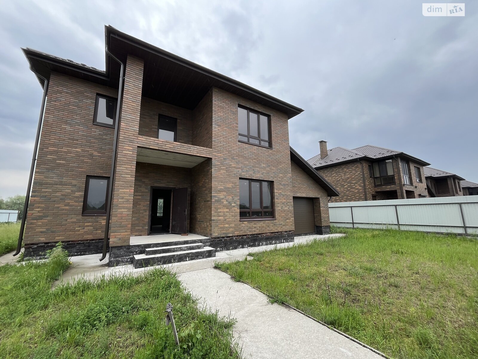двоповерховий будинок з гаражем, 210 кв. м, цегла. Продаж у Гнідині фото 1 двоповерховий будинок з гаражем, 210 кв. м, цегла. Продаж у Гнідині фото 1