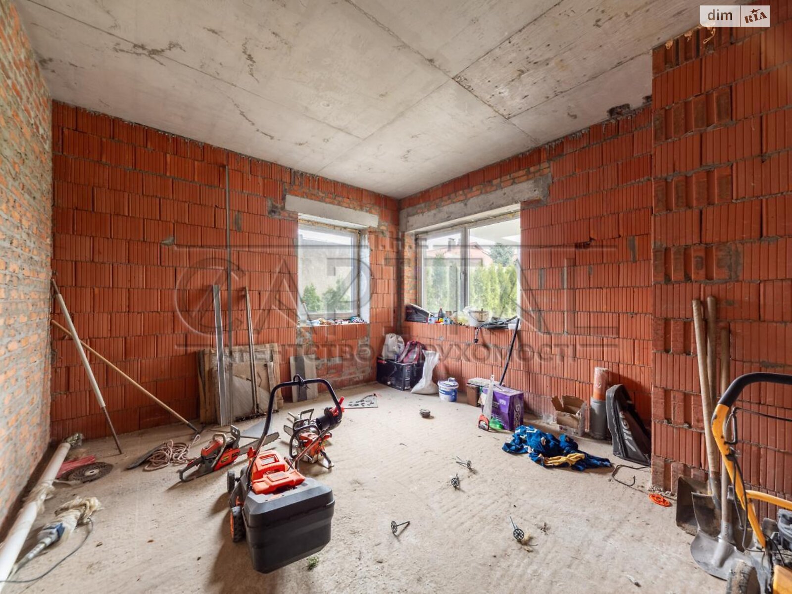 двухэтажный дом с верандой, 335 кв. м, кирпич. Продажа в Гнедине фото 1 двухэтажный дом с верандой, 335 кв. м, кирпич. Продажа в Гнедине фото 1