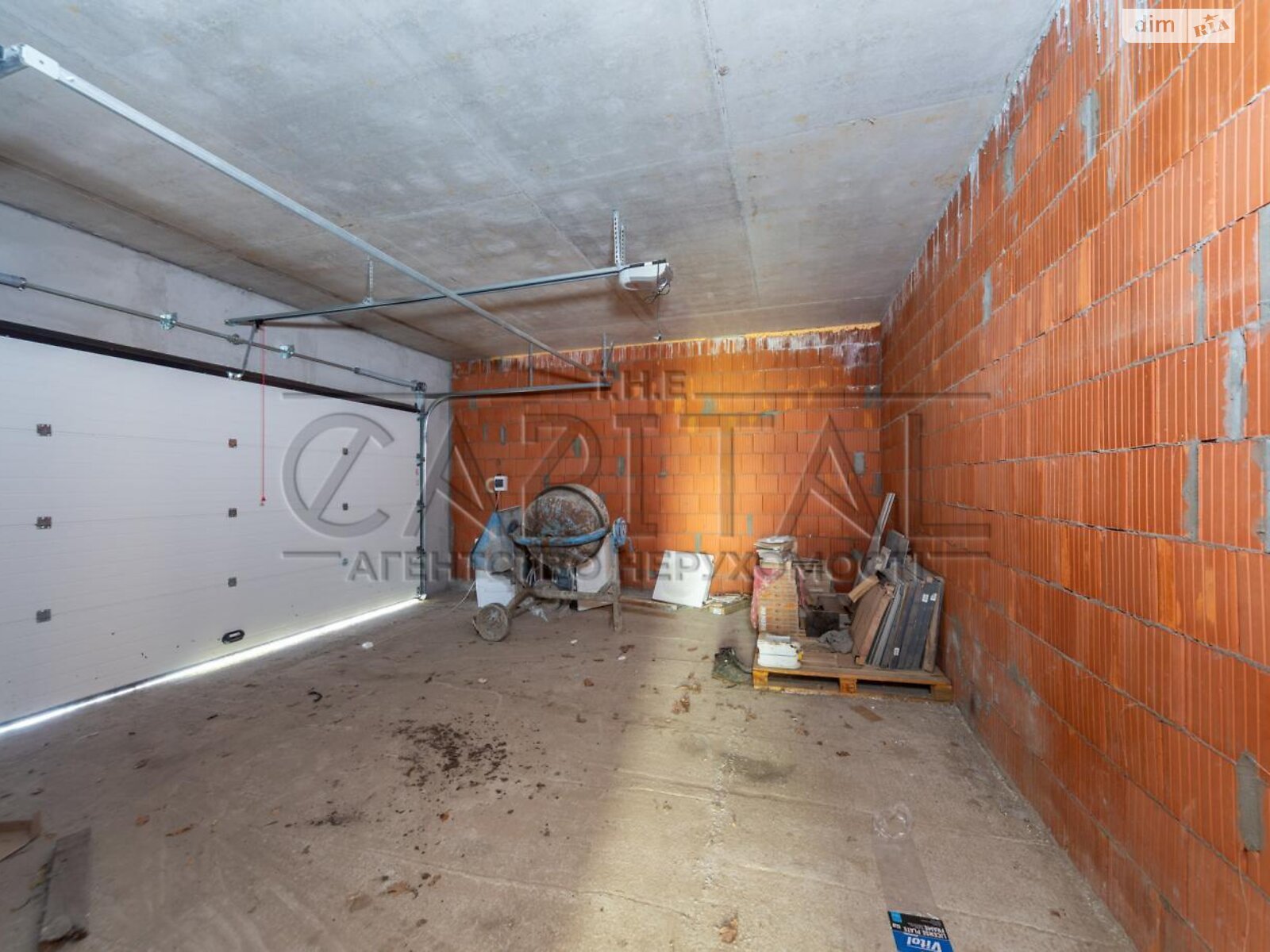 двухэтажный дом с гаражом, 258 кв. м, кирпич. Продажа в Гнедине фото 1 двухэтажный дом с гаражом, 258 кв. м, кирпич. Продажа в Гнедине фото 1