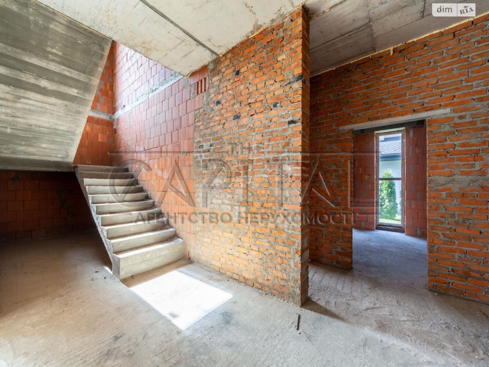 двухэтажный дом с гаражом, 258 кв. м, кирпич. Продажа в Гнедине фото 1 двухэтажный дом с гаражом, 258 кв. м, кирпич. Продажа в Гнедине фото 1