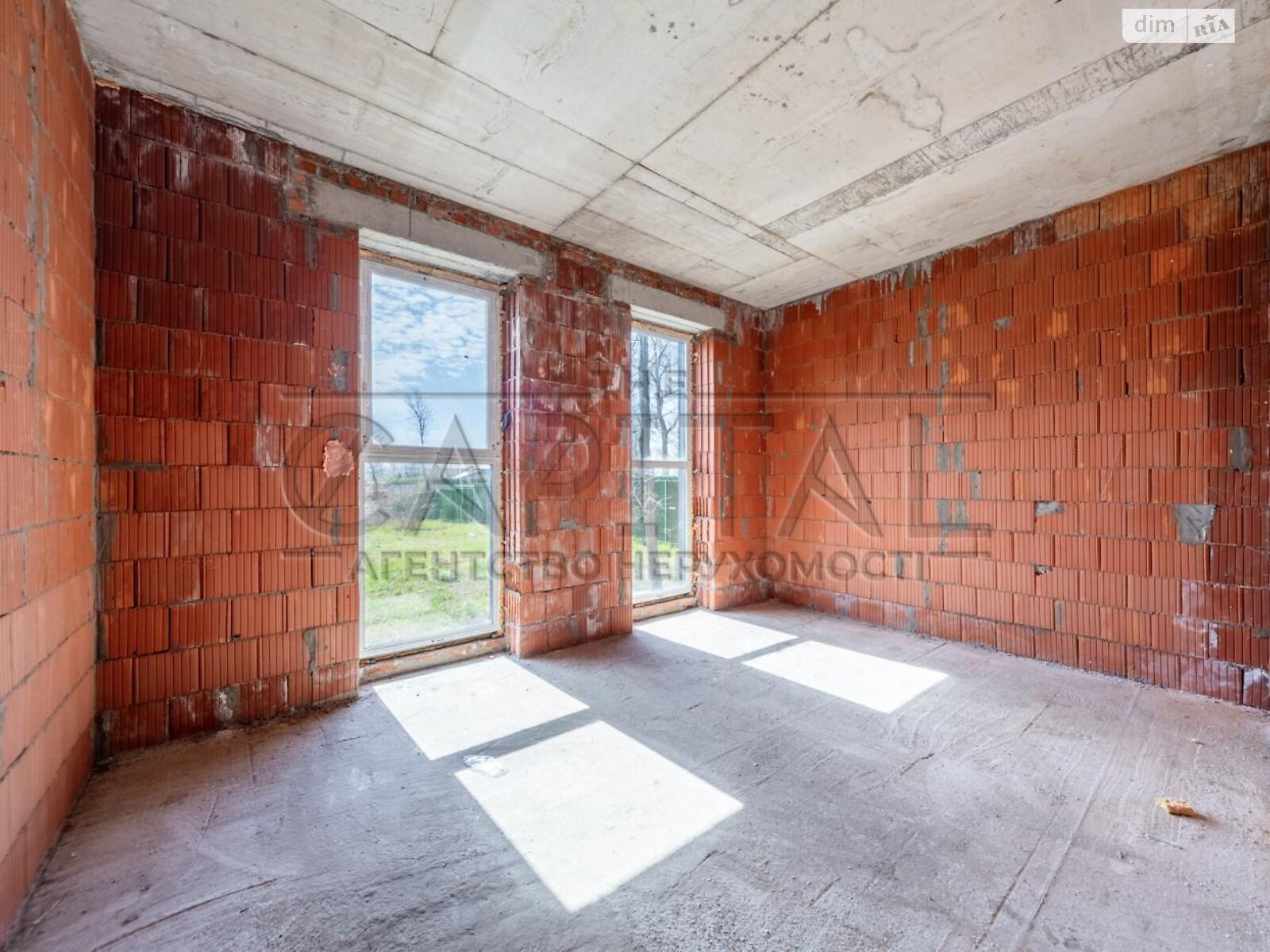 двухэтажный дом с гаражом, 258 кв. м, кирпич. Продажа в Гнедине фото 1 двухэтажный дом с гаражом, 258 кв. м, кирпич. Продажа в Гнедине фото 1