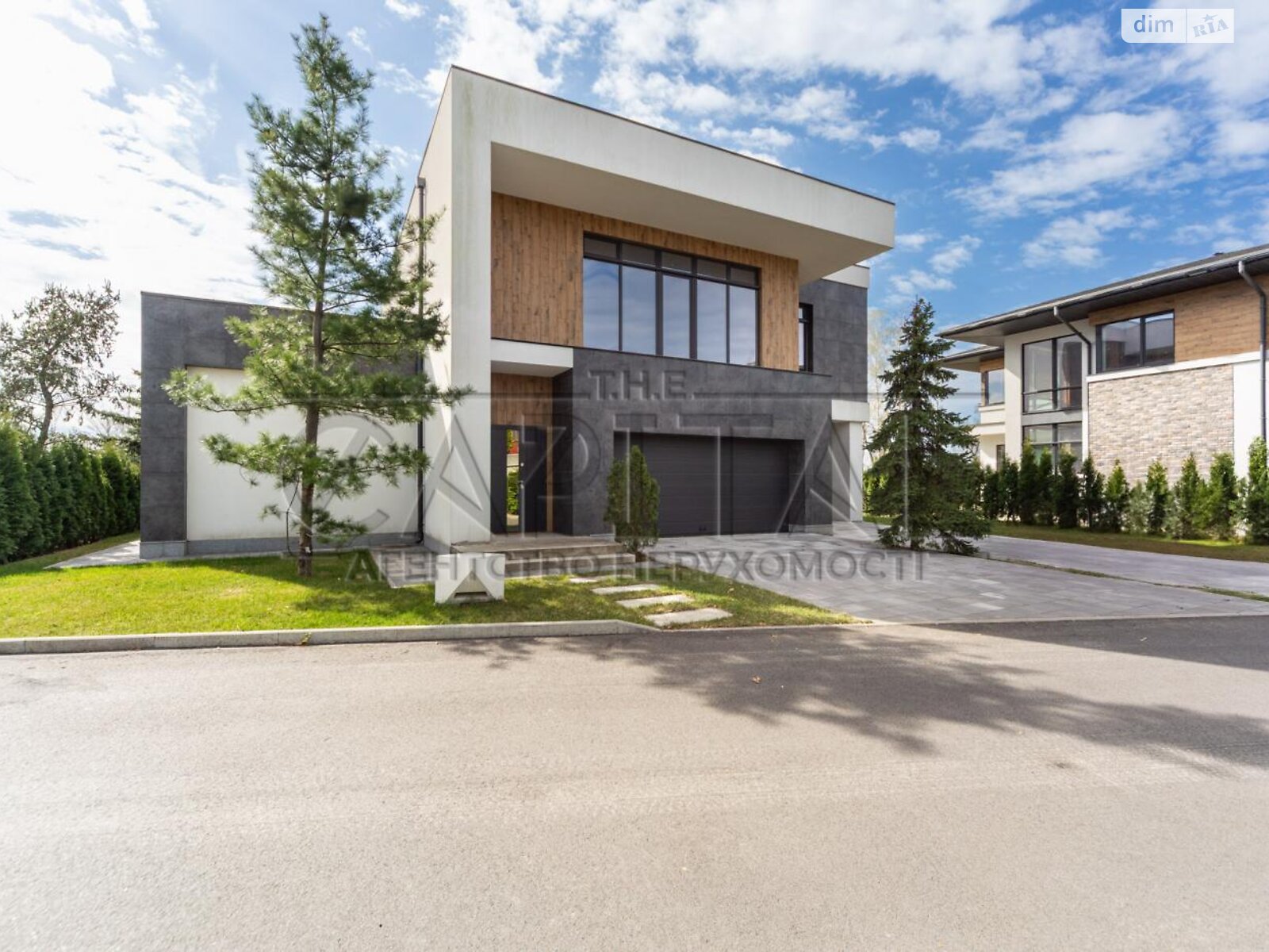 двухэтажный дом с гаражом, 220 кв. м, кирпич. Продажа в Гнедине фото 1 двухэтажный дом с гаражом, 220 кв. м, кирпич. Продажа в Гнедине фото 1