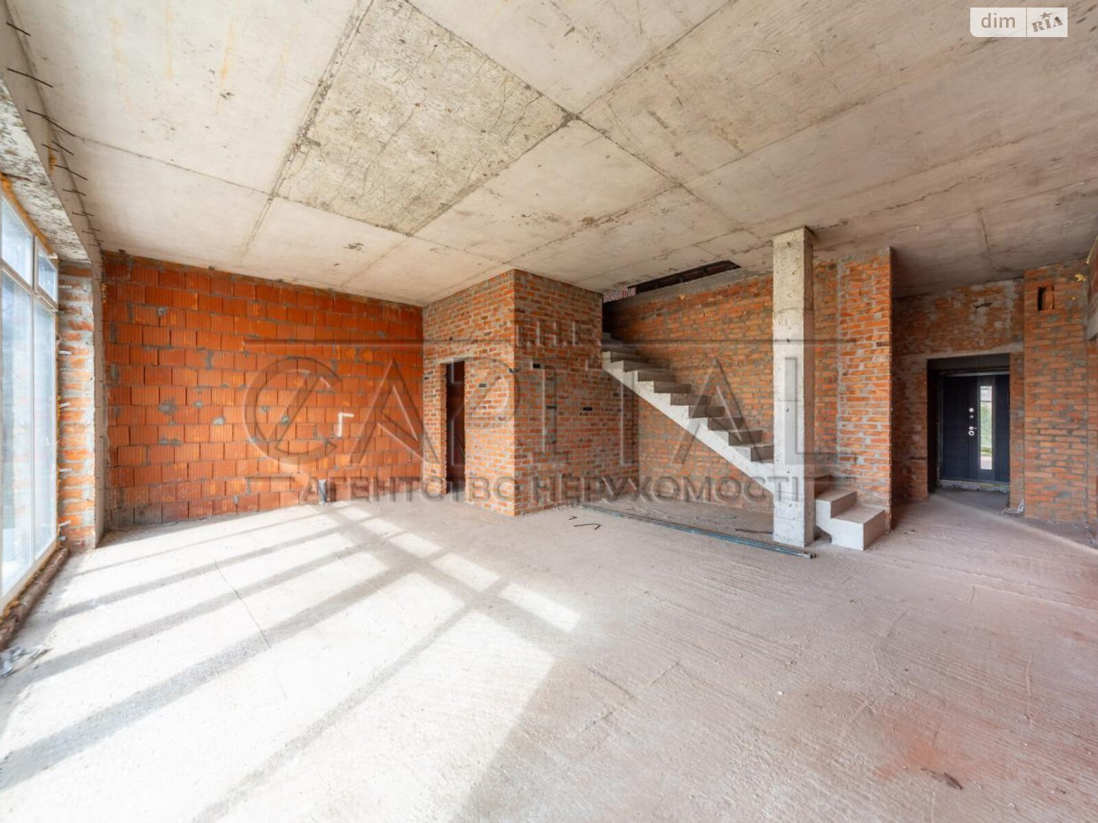 двухэтажный дом с гаражом, 220 кв. м, кирпич. Продажа в Гнедине фото 1 двухэтажный дом с гаражом, 220 кв. м, кирпич. Продажа в Гнедине фото 1