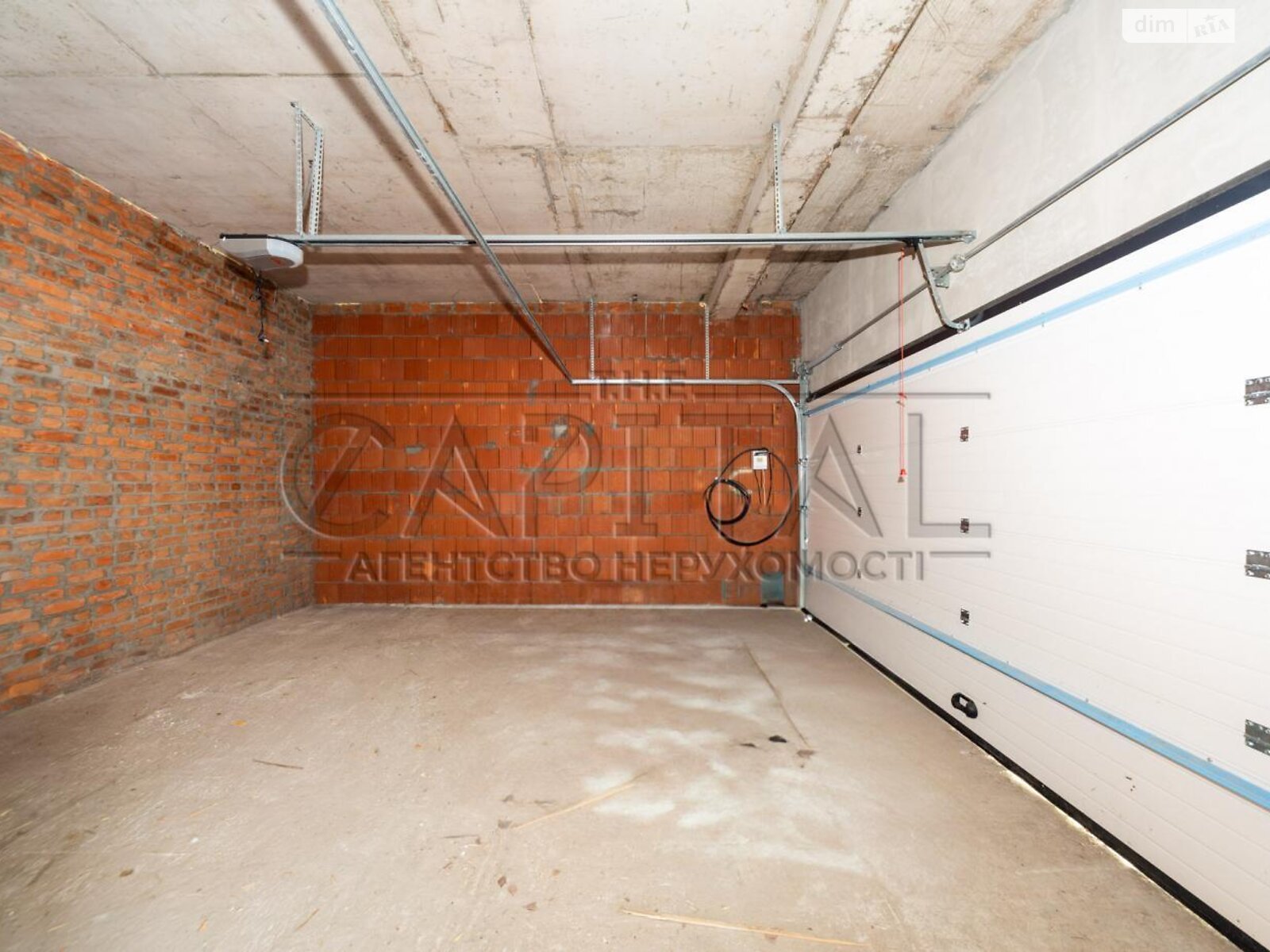 двухэтажный дом с гаражом, 220 кв. м, кирпич. Продажа в Гнедине фото 1 двухэтажный дом с гаражом, 220 кв. м, кирпич. Продажа в Гнедине фото 1