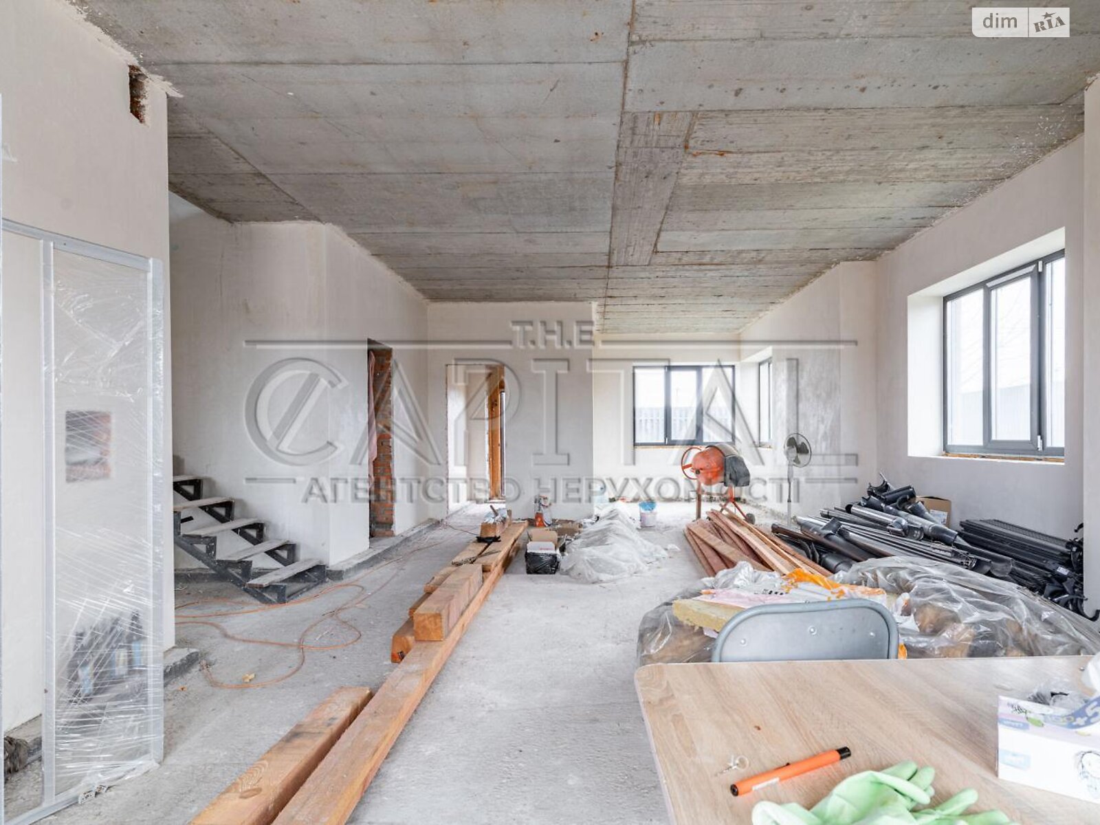двухэтажный дом с гаражом, 214 кв. м, кирпич. Продажа в Гнедине фото 1 двухэтажный дом с гаражом, 214 кв. м, кирпич. Продажа в Гнедине фото 1