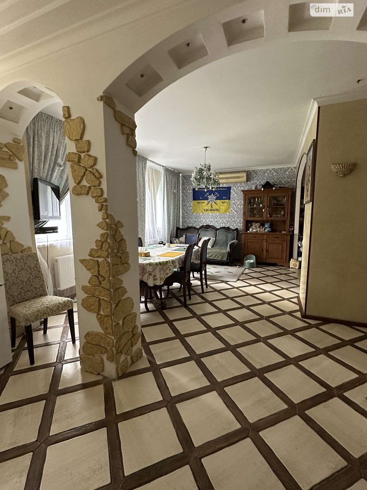 двоповерховий будинок з балконом, 250 кв. м, цегла. Продаж у Гнідині фото 1 двоповерховий будинок з балконом, 250 кв. м, цегла. Продаж у Гнідині фото 1
