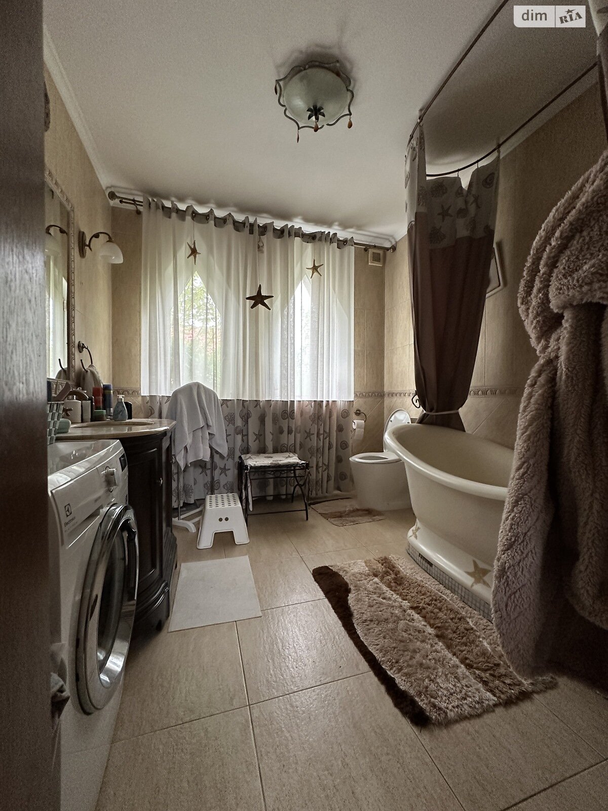 двоповерховий будинок з балконом, 250 кв. м, цегла. Продаж у Гнідині фото 1 двоповерховий будинок з балконом, 250 кв. м, цегла. Продаж у Гнідині фото 1