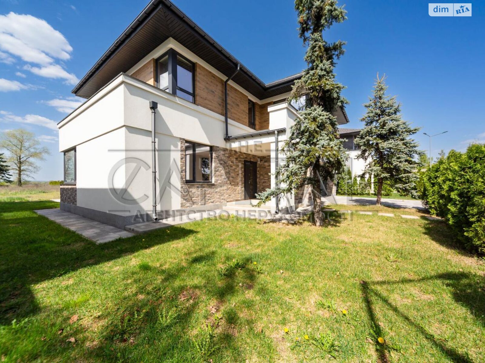 двоповерховий будинок, 300 кв. м, цегла. Продаж у Гнідині фото 1 двоповерховий будинок, 300 кв. м, цегла. Продаж у Гнідині фото 1