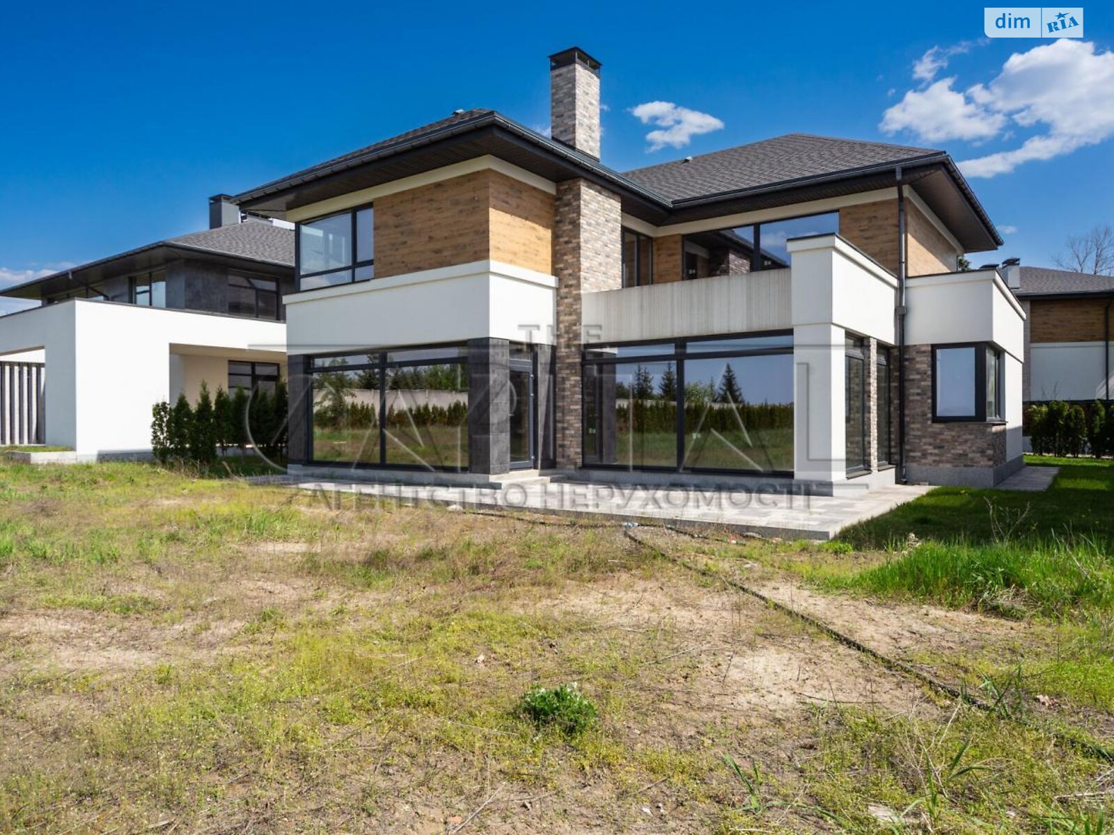 двоповерховий будинок, 300 кв. м, цегла. Продаж у Гнідині фото 1 двоповерховий будинок, 300 кв. м, цегла. Продаж у Гнідині фото 1