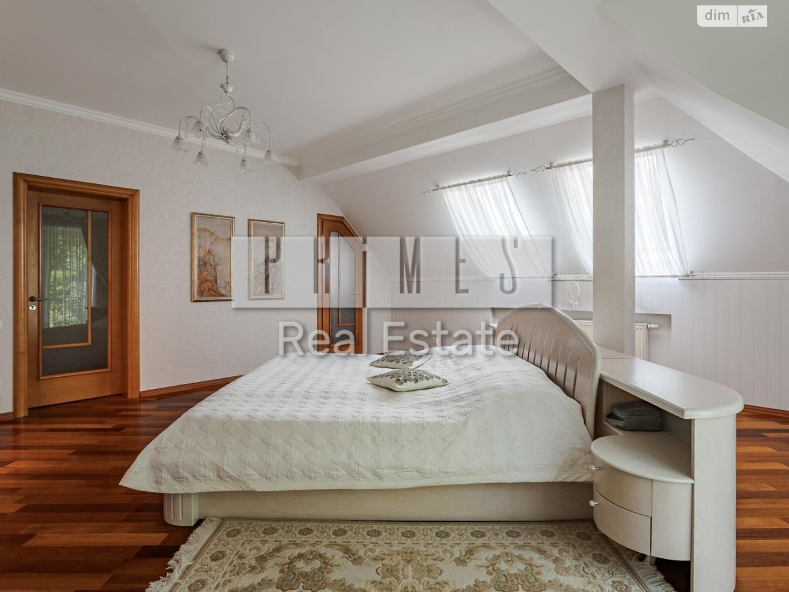 трехэтажный дом с гаражом, 482.1 кв. м, кирпич. Продажа в Гнедине фото 1 трехэтажный дом с гаражом, 482.1 кв. м, кирпич. Продажа в Гнедине фото 1