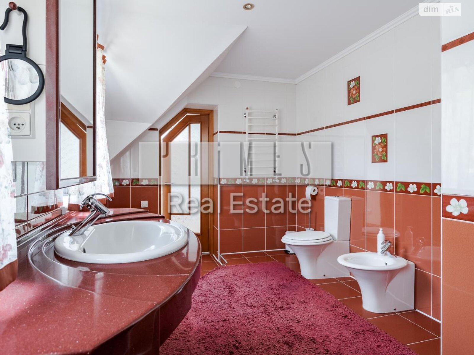 трехэтажный дом с гаражом, 482.1 кв. м, кирпич. Продажа в Гнедине фото 1 трехэтажный дом с гаражом, 482.1 кв. м, кирпич. Продажа в Гнедине фото 1