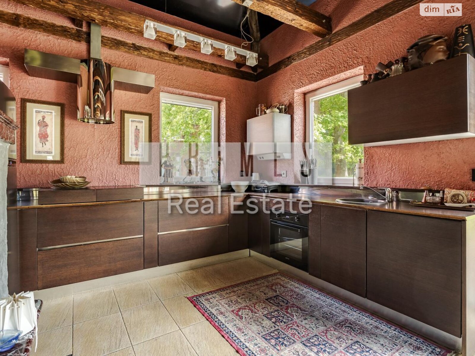 трехэтажный дом с гаражом, 482.1 кв. м, кирпич. Продажа в Гнедине фото 1 трехэтажный дом с гаражом, 482.1 кв. м, кирпич. Продажа в Гнедине фото 1