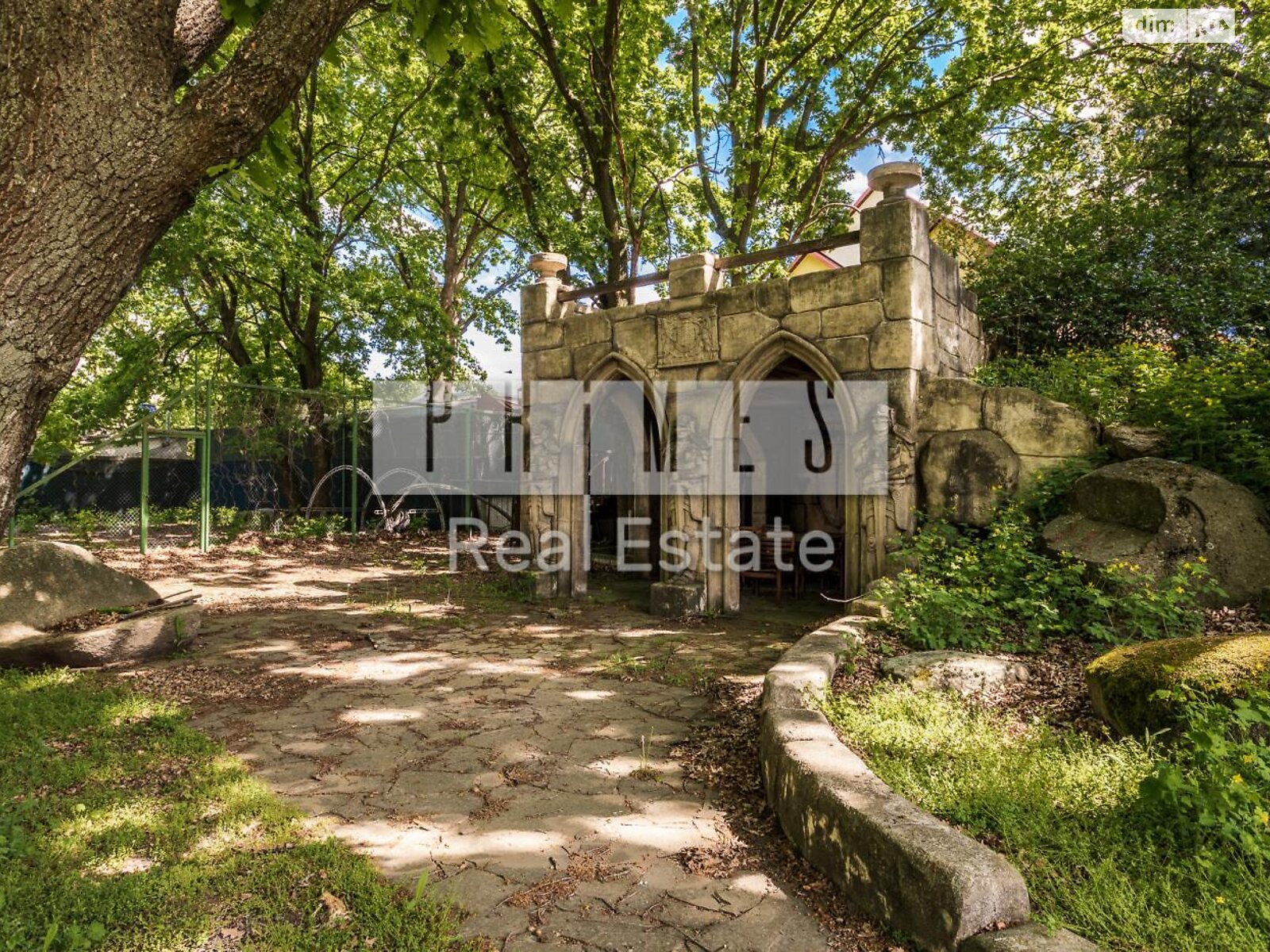 трехэтажный дом с гаражом, 482.1 кв. м, кирпич. Продажа в Гнедине фото 1 трехэтажный дом с гаражом, 482.1 кв. м, кирпич. Продажа в Гнедине фото 1