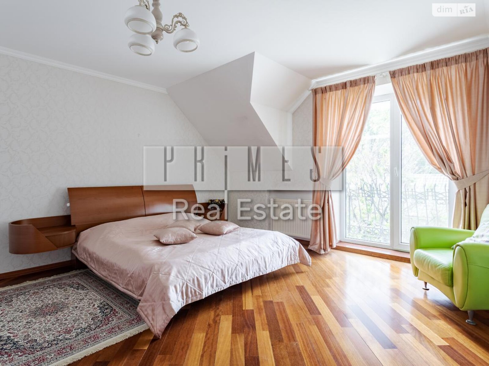 трехэтажный дом с верандой, 484 кв. м, кирпич. Продажа в Гнедине фото 1 трехэтажный дом с верандой, 484 кв. м, кирпич. Продажа в Гнедине фото 1
