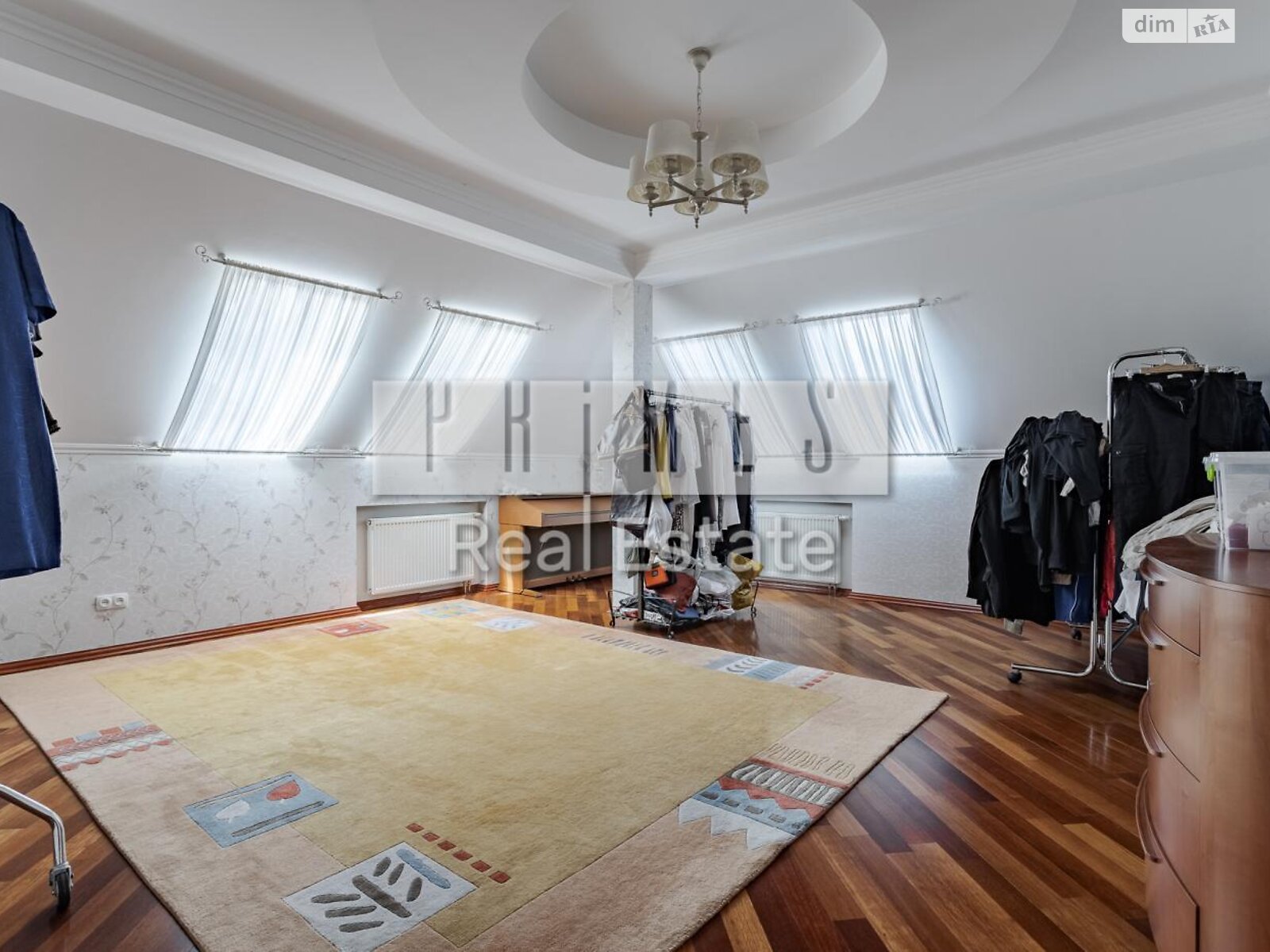 трехэтажный дом с верандой, 484 кв. м, кирпич. Продажа в Гнедине фото 1 трехэтажный дом с верандой, 484 кв. м, кирпич. Продажа в Гнедине фото 1
