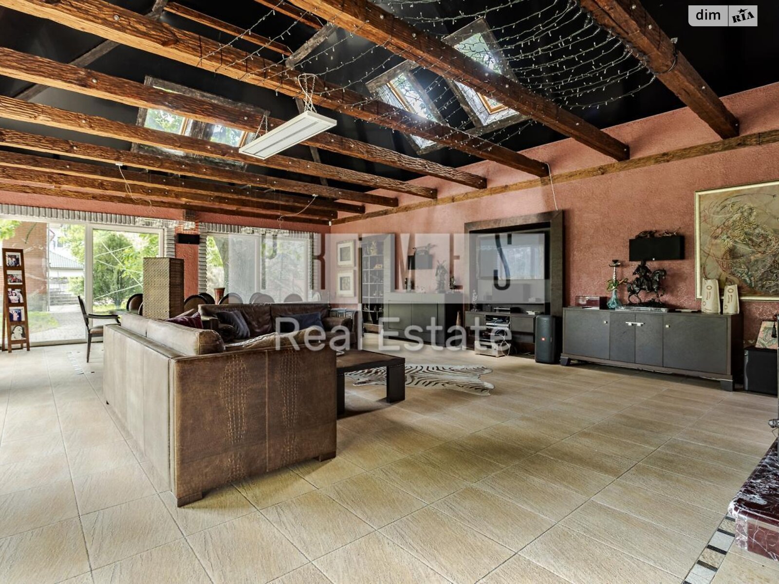 трехэтажный дом с верандой, 484 кв. м, кирпич. Продажа в Гнедине фото 1 трехэтажный дом с верандой, 484 кв. м, кирпич. Продажа в Гнедине фото 1