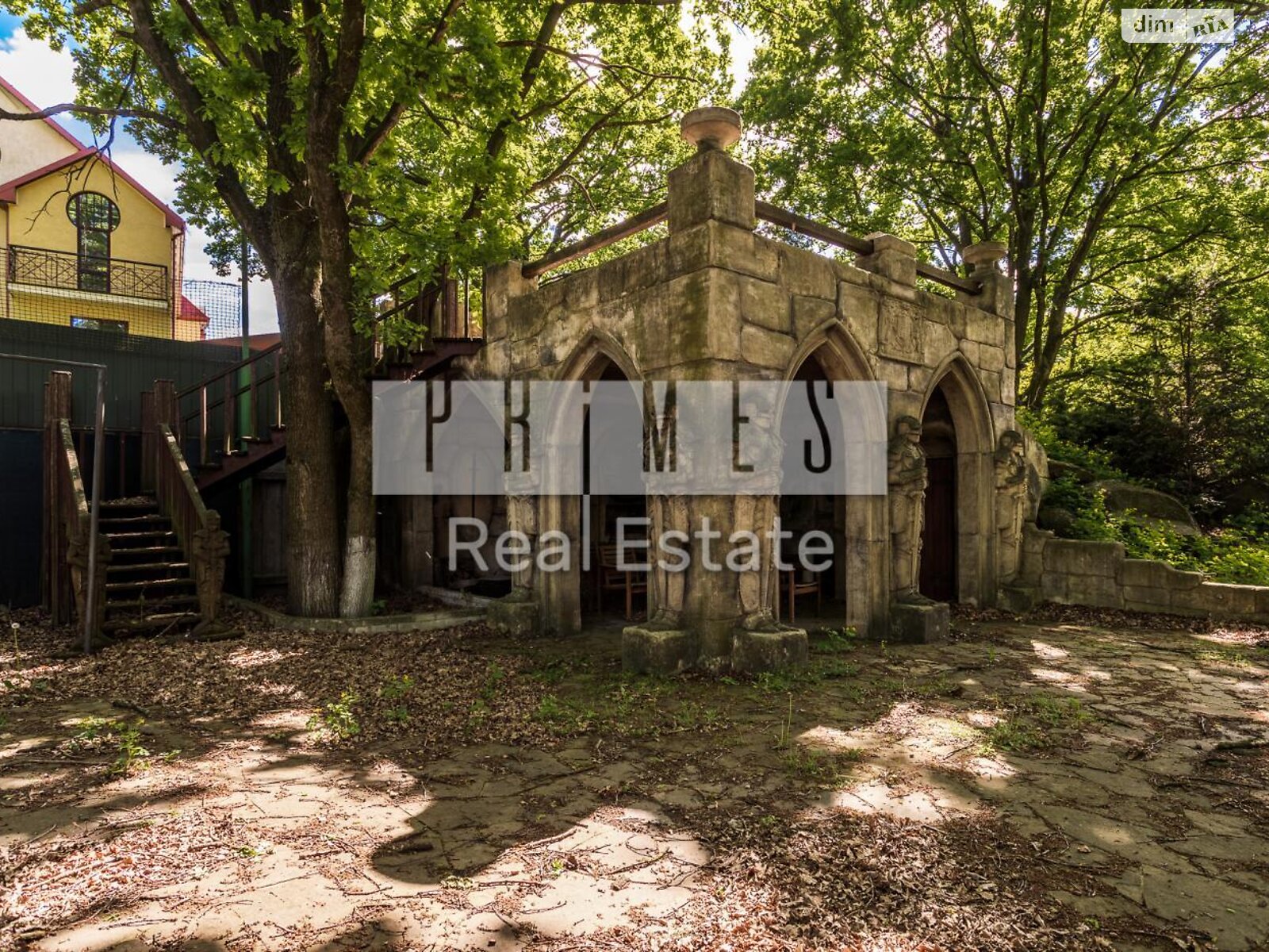 трехэтажный дом с верандой, 484 кв. м, кирпич. Продажа в Гнедине фото 1 трехэтажный дом с верандой, 484 кв. м, кирпич. Продажа в Гнедине фото 1