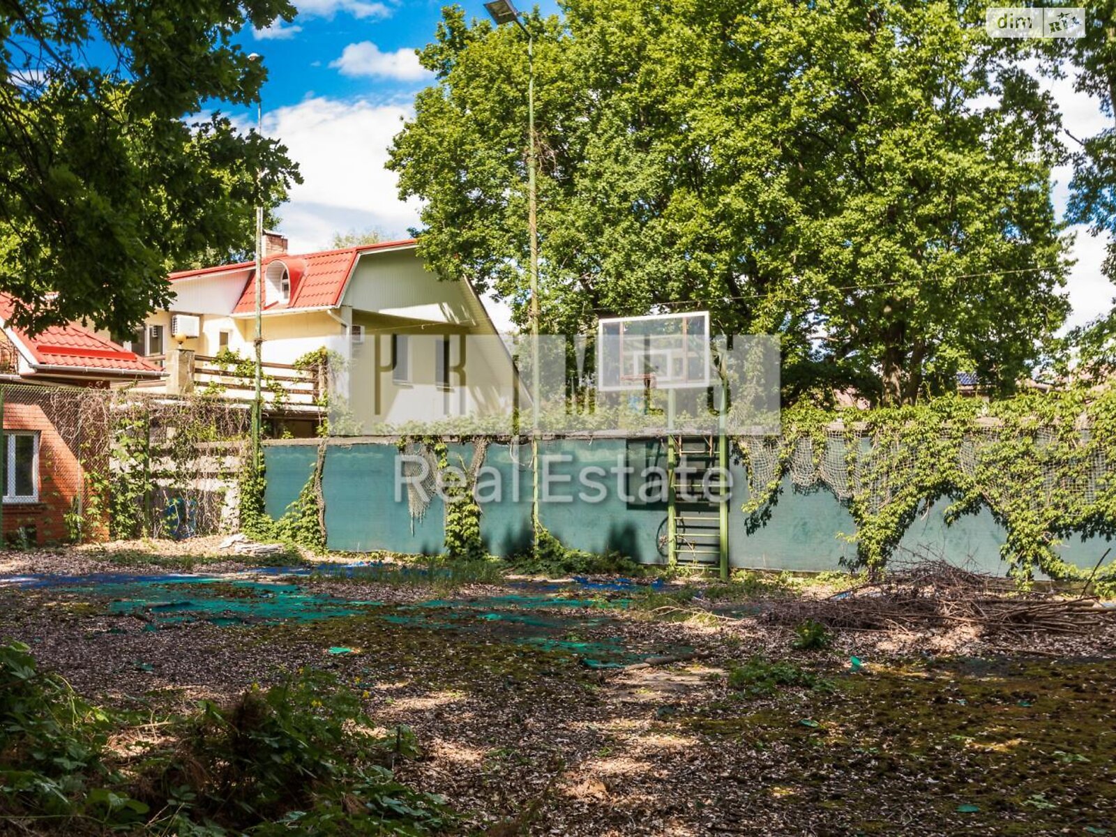 трехэтажный дом с верандой, 484 кв. м, кирпич. Продажа в Гнедине фото 1 трехэтажный дом с верандой, 484 кв. м, кирпич. Продажа в Гнедине фото 1