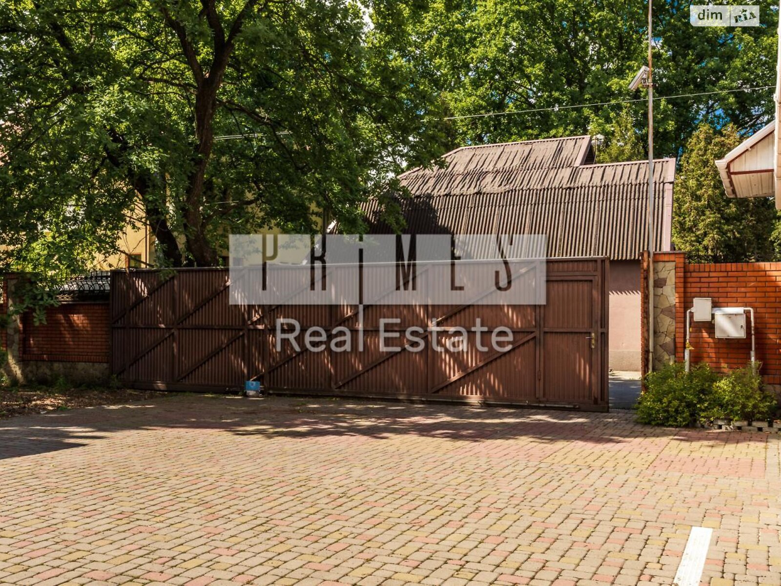трехэтажный дом с верандой, 484 кв. м, кирпич. Продажа в Гнедине фото 1 трехэтажный дом с верандой, 484 кв. м, кирпич. Продажа в Гнедине фото 1