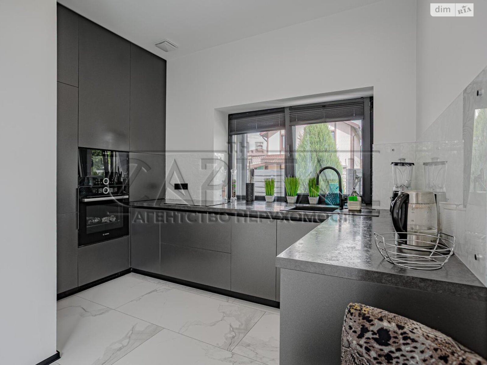двоповерховий будинок з опаленням, 165 кв. м, кирпич. Продаж у Вишеньках фото 1 двоповерховий будинок з опаленням, 165 кв. м, кирпич. Продаж у Вишеньках фото 1